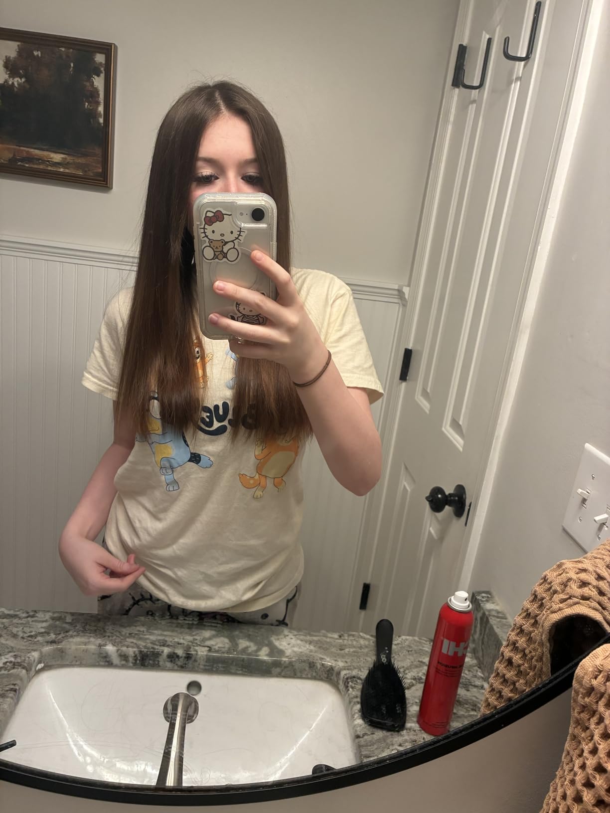 CHI Shine Infusion Hair Spray, Weightless Shine & Frizz Control, Reduces Flyaways & Helps Repair Split Ends, Sulfate-Free, Paraben-Free Hair Finish Spray for All Hair Types, 5.3 Oz customer photo 2