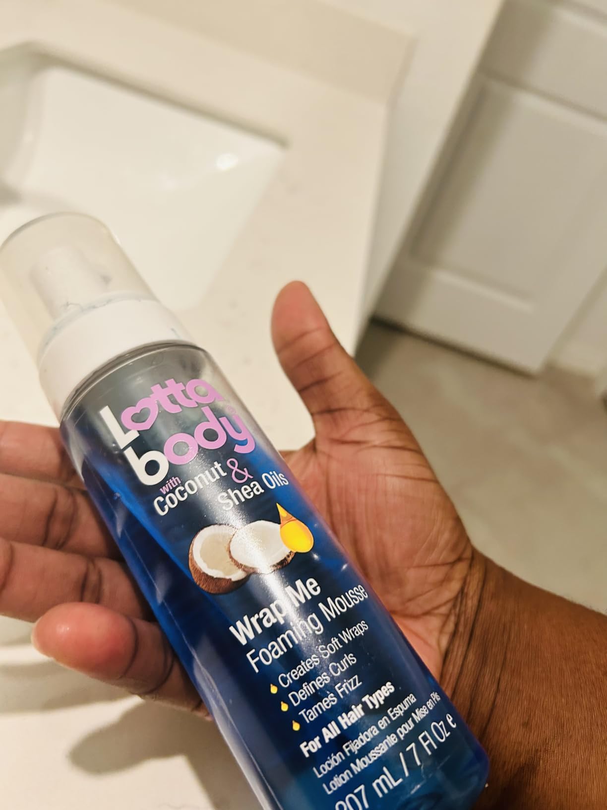 Lottabody Wrap Me Foaming Mousse with Coconut & Shea Oils, Lightweight Moisture-Rich Curl-Defining & Frizz-Control Styling Mousse for Natural Curly, Coily & Relaxed Hair, 7 oz customer photo 2