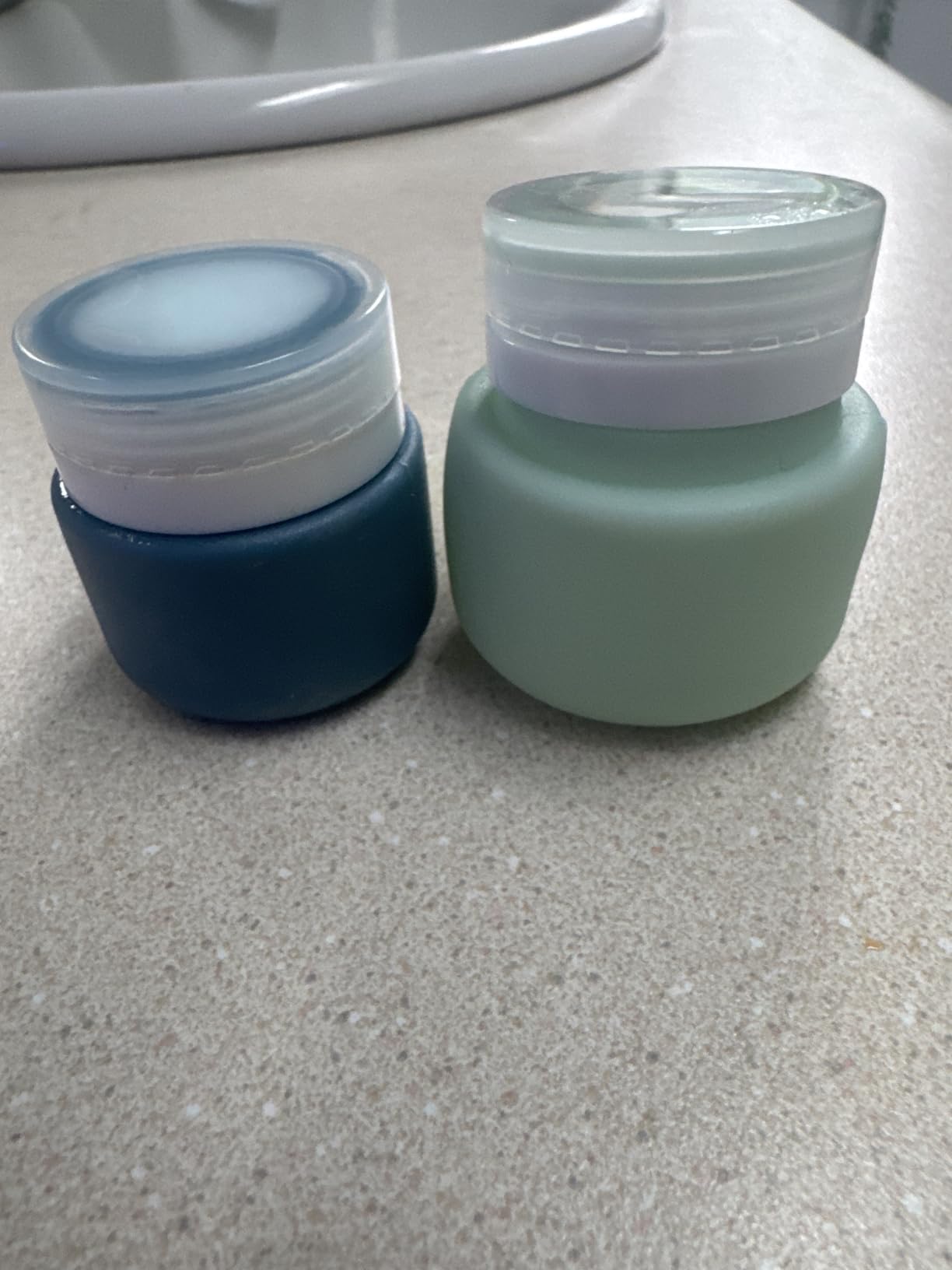 BioSilk Silk Therapy Original, Reconstructing Treatment For Adding Shine & Helping Prevent Split Ends, Sulfate, Paraben, & Cruelty-Free, 5.64 Oz customer photo 2
