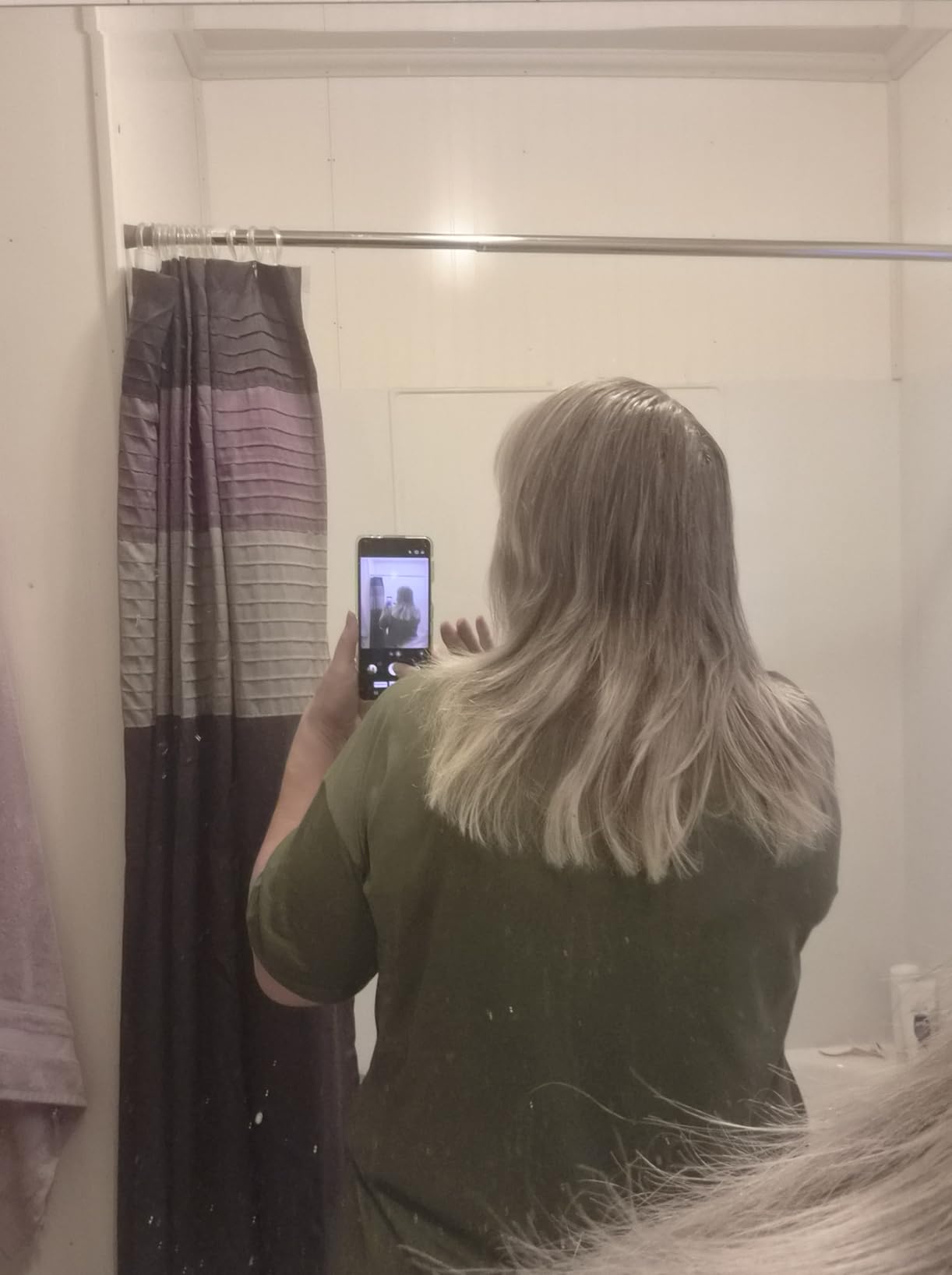 Paul Mitchell Platinum Blonde Violet Shampoo, Banishes Brass + Brightens, Ideal for Light to Medium Blonde, Silver, Gray or White Hair customer photo 1