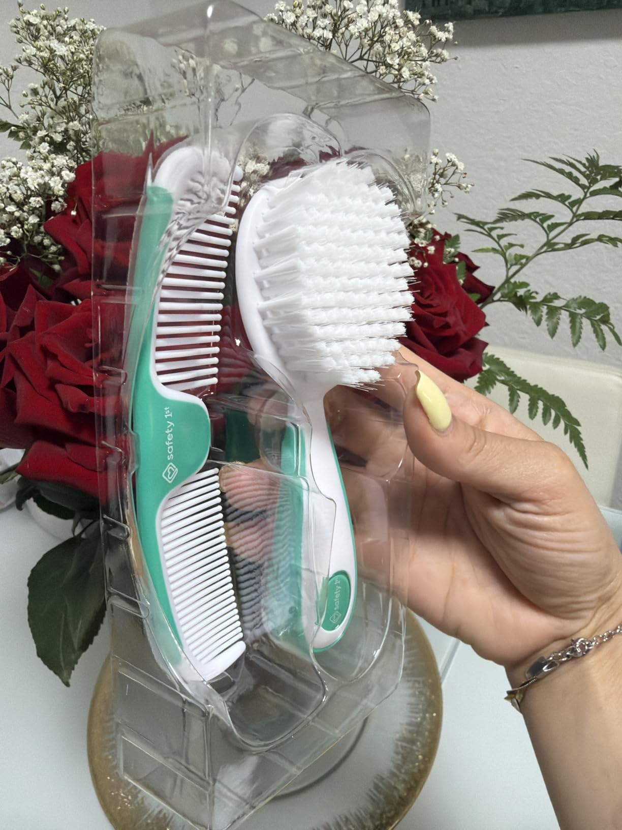 Safety 1st Easy Grip Brush and Comb, Colors May Vary customer photo 1