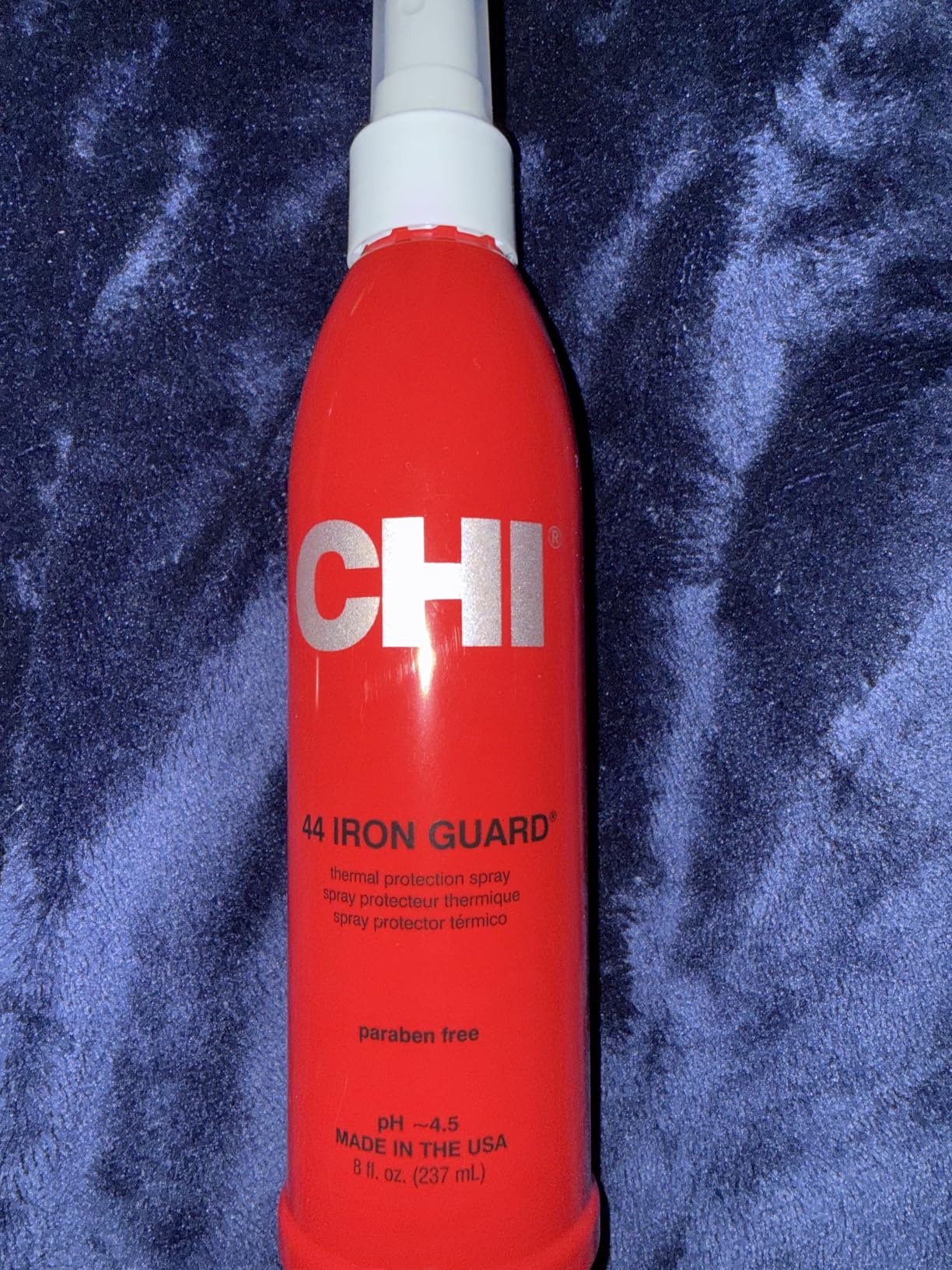 CHI 44 Iron Guard Thermal Protection Spray for Hair, Heat Damage Shield with Ceramic Minerals, Lightweight Styling Spray, Frizz Control & Shine Enhancer, 8 Fl Oz customer photo 2