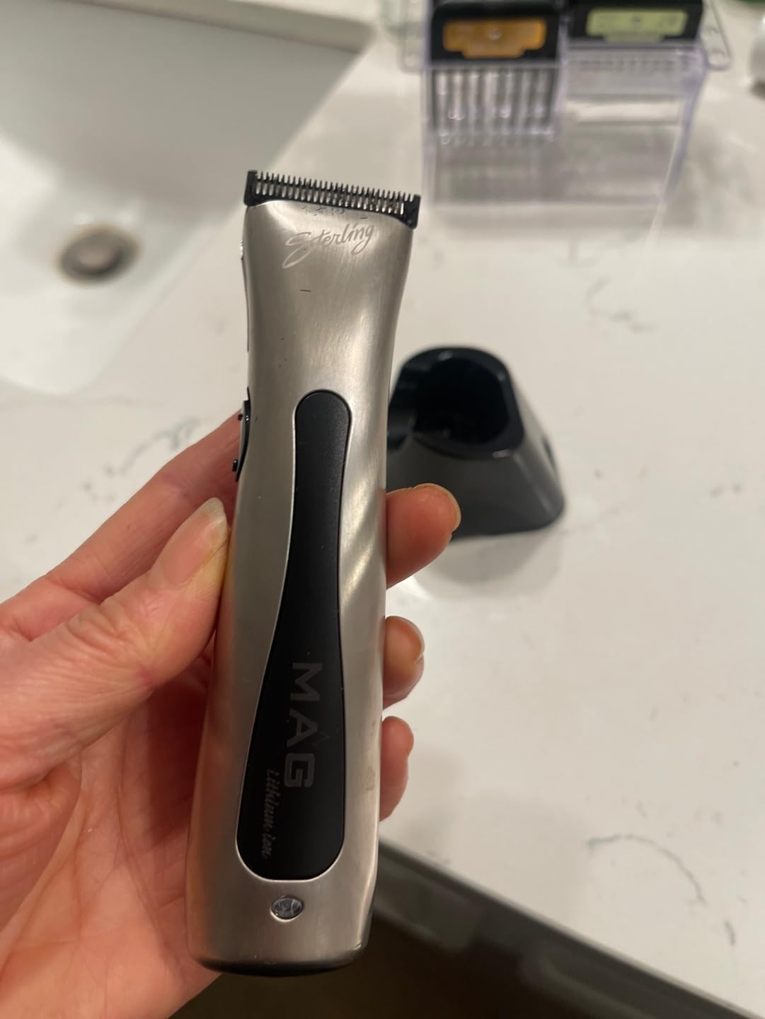 Wahl Professional Sterling Mag Cordless Trimmer, Lithium Ion, Quick-Detach Blade, 120 Minute Run Time, Includes Charging Stand customer photo 1