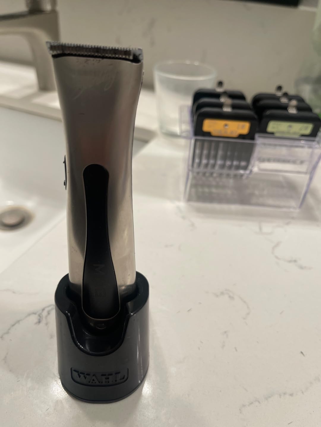 Wahl Professional Sterling Mag Cordless Trimmer, Lithium Ion, Quick-Detach Blade, 120 Minute Run Time, Includes Charging Stand customer photo 2