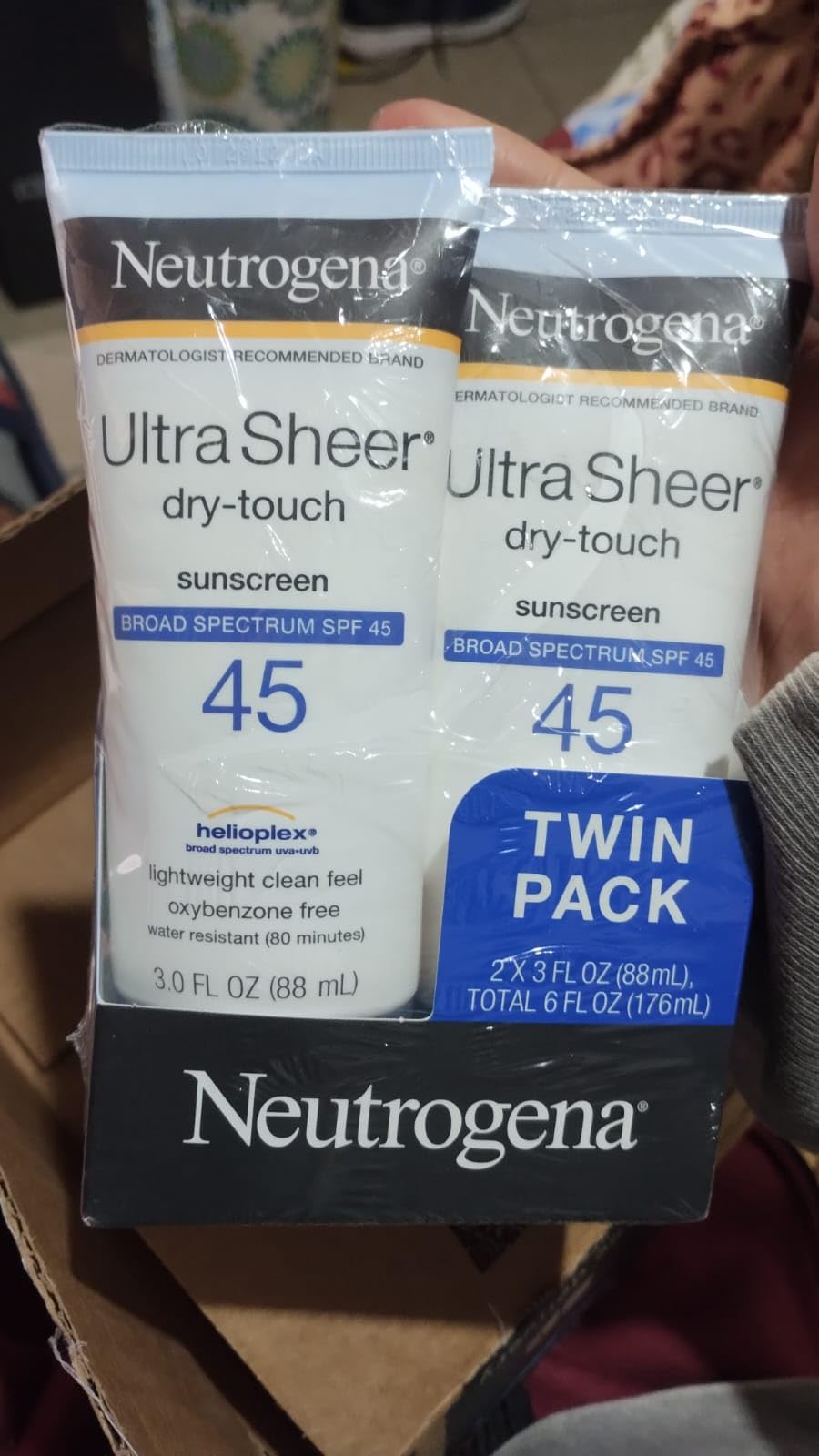 Neutrogena Ultra Sheer Dry Touch Sunscreen Lotion SPF 45, 2 x 3 fl. oz | UVA/UVB Protection, Lightweight, Water-Resistant up to 80 Mins, PABA-, & Oxybenzone-Free customer photo 1