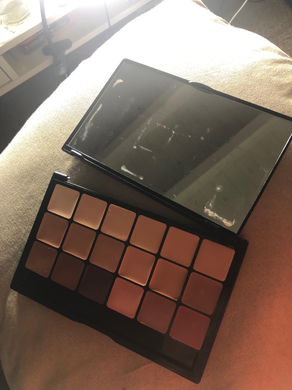 HD High-Definition Super Palette - Foundation Palette, Professional Face Cream Palette, Contour & Coverage Face Makeup, Artist Kit Addition-Cool customer photo 2