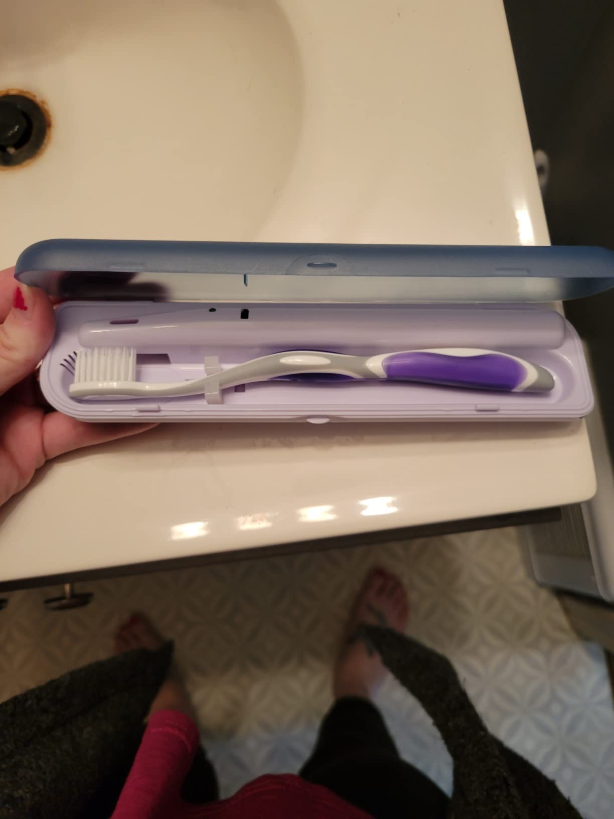 Pursonic Portable UV Toothbrush Sanitizer Case - Travel Toothbrush Sanitizer and Holder - For Electric and Manual Brush Heads with UV Light & Auto Shut Off Timer customer photo 1