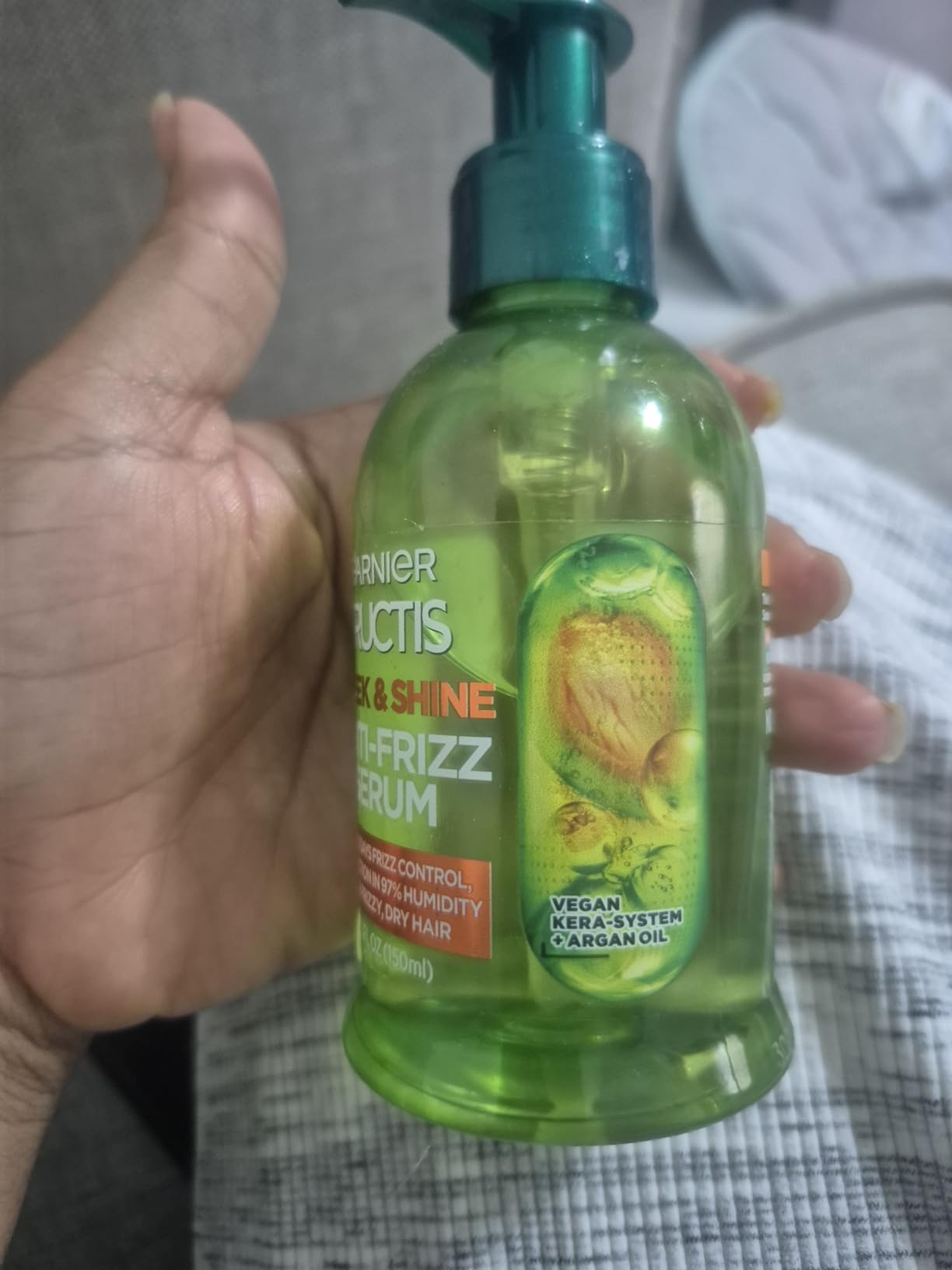 Garnier Fructis Sleek & Shine Anti-Frizz Hair Serum, Leave-In Argan Oil Formula, 5.1 Fl Oz customer photo 1