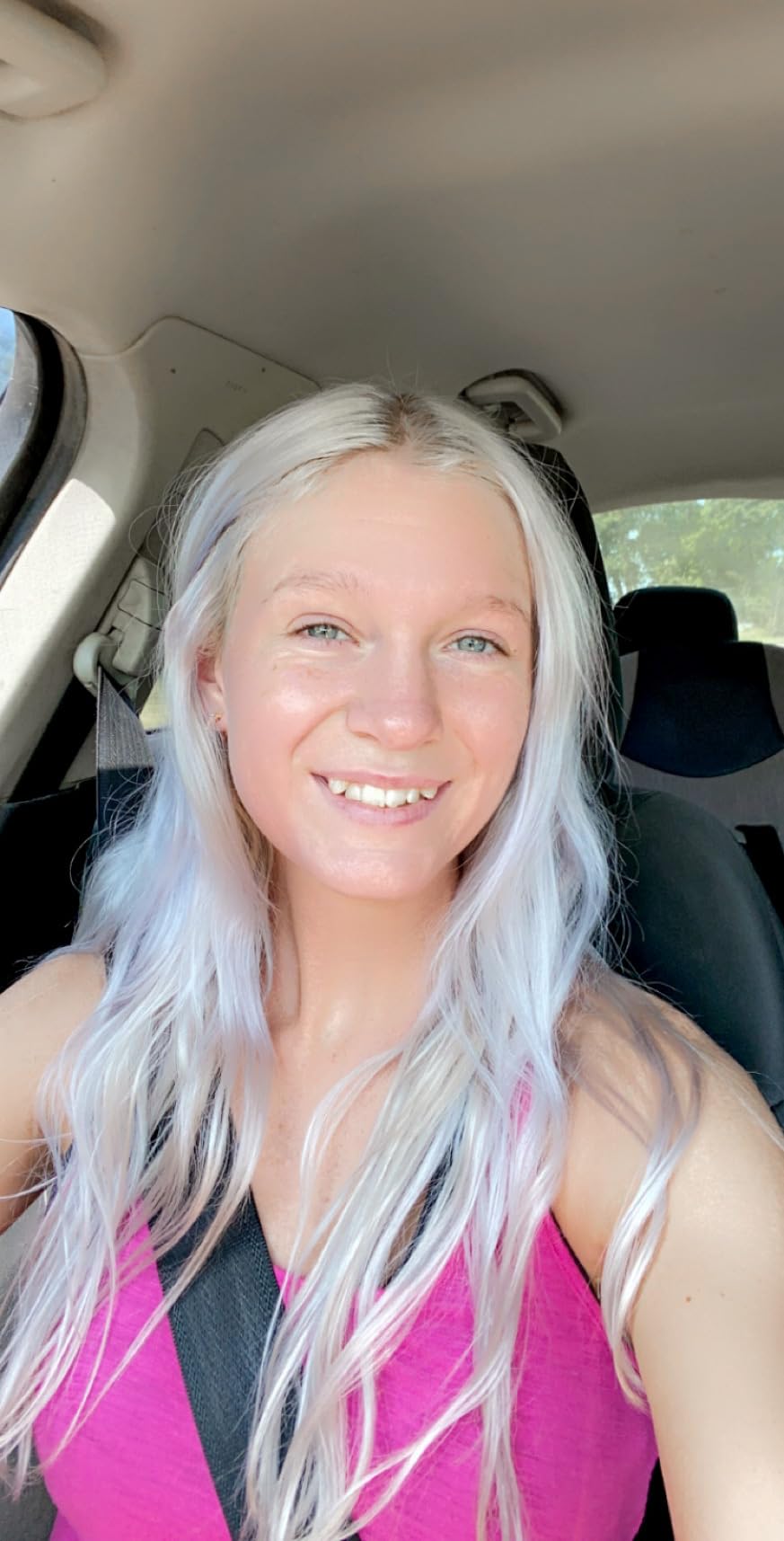 Fanola No Yellow Purple Shampoo - Purple Color Depositing Shampoo for Blondes, Bleached & Grey Hair - Violet Pigment to Remove Brassy Tones (33.8 Fl oz) customer photo 1