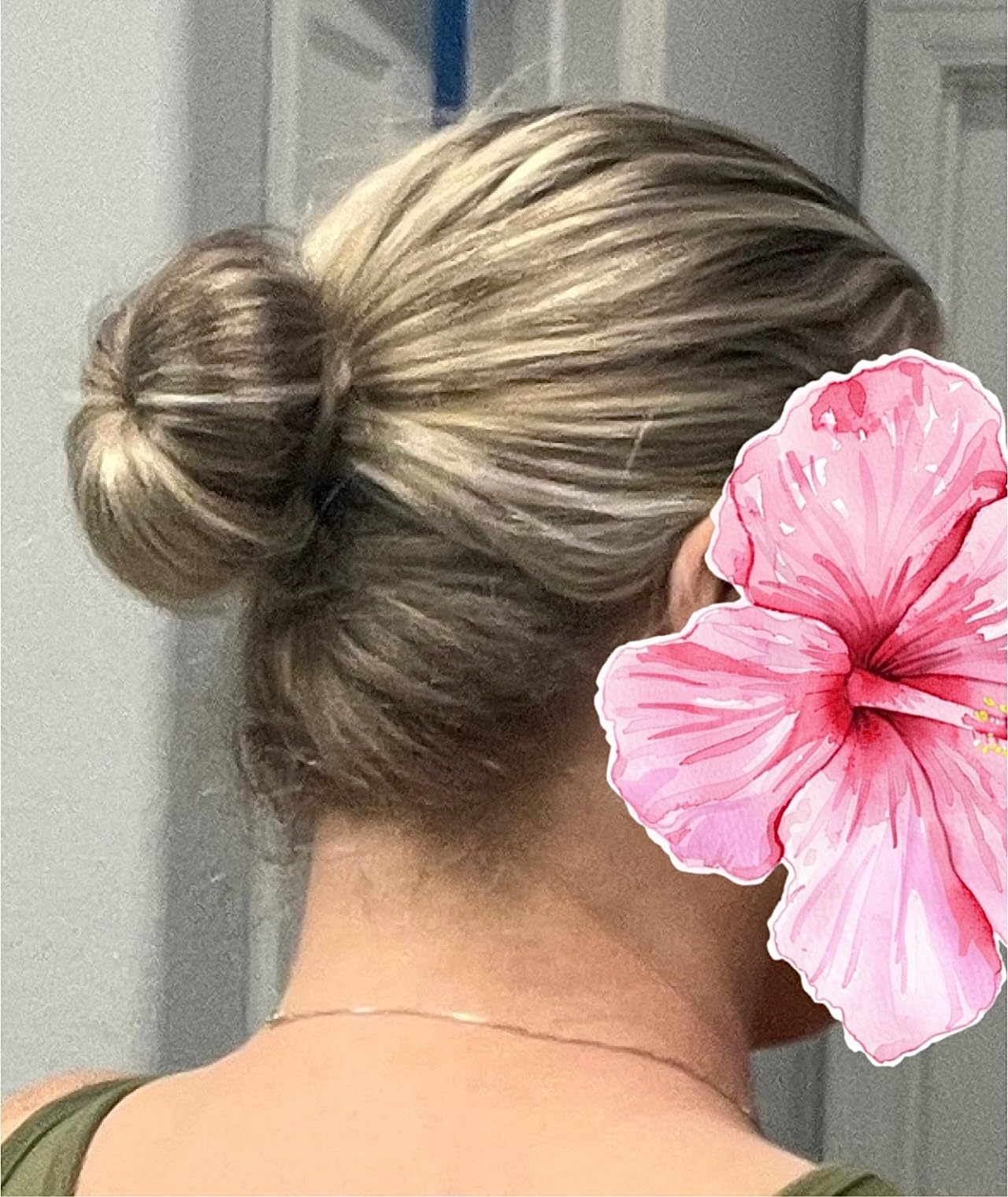 Beaute Galleria Hair Donut Bun Maker Ring Style Mesh Chignon Ballet Sock Bun (Medium, Beige/Blonde) customer photo 2