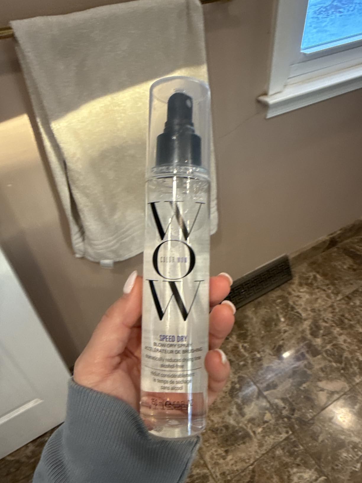 COLOR WOW Speed Dry - Blow Dry Heat Protectant Spray | Heat protectant spray reduces blow-dry time and helps prevent breakage, especially for fragile hair. customer photo 1