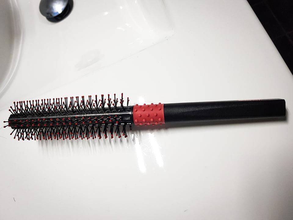 Uppercut Deluxe Quiff Roller Hair Brush for Men and Women - Round Styling Brush for Volume, Lift & Pompadour Styles - Blow Dry Quiff Roller with Ball Tip Bristles, Non-Slip Grip, Barber Styling Tool customer photo 2