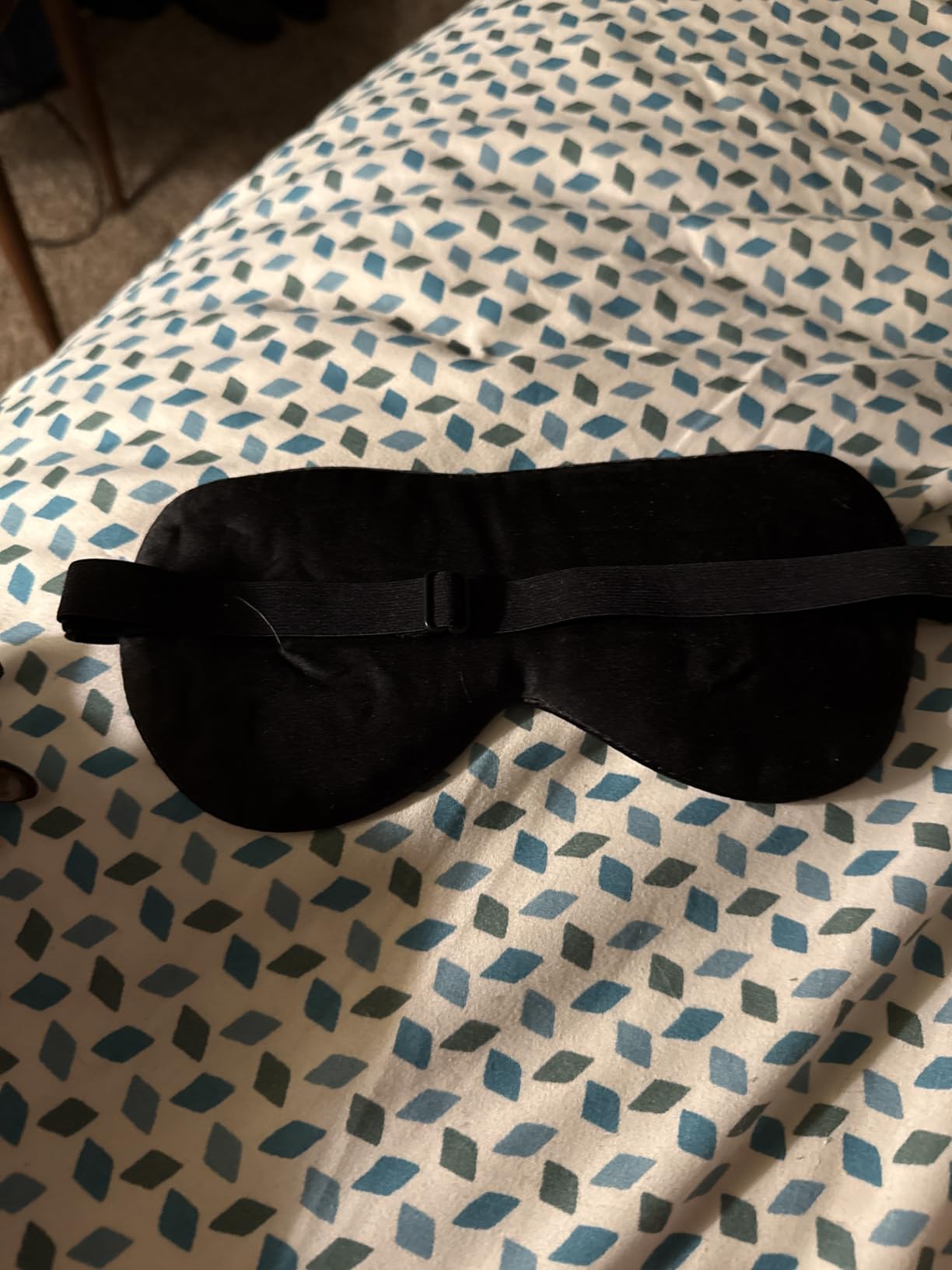 100% Silk Sleep Mask for Women Men Side Sleeper - Light Blocking Eye Mask for Sleeping, Zero Pressure Soft Blindfold, Adjustable Strap, Silk Eye Cover for Travel Nap - Black customer photo 1