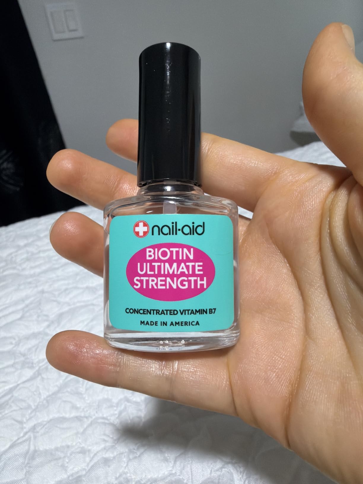 Nail-Aid Biotin Ultimate Strength Nail Strengthener - Vitamin B7 Treatment for Weak, Thin & Peeling Nails - Helps Grow Stronger, Harder, Longer Natural Nails in 3 Days customer photo 1