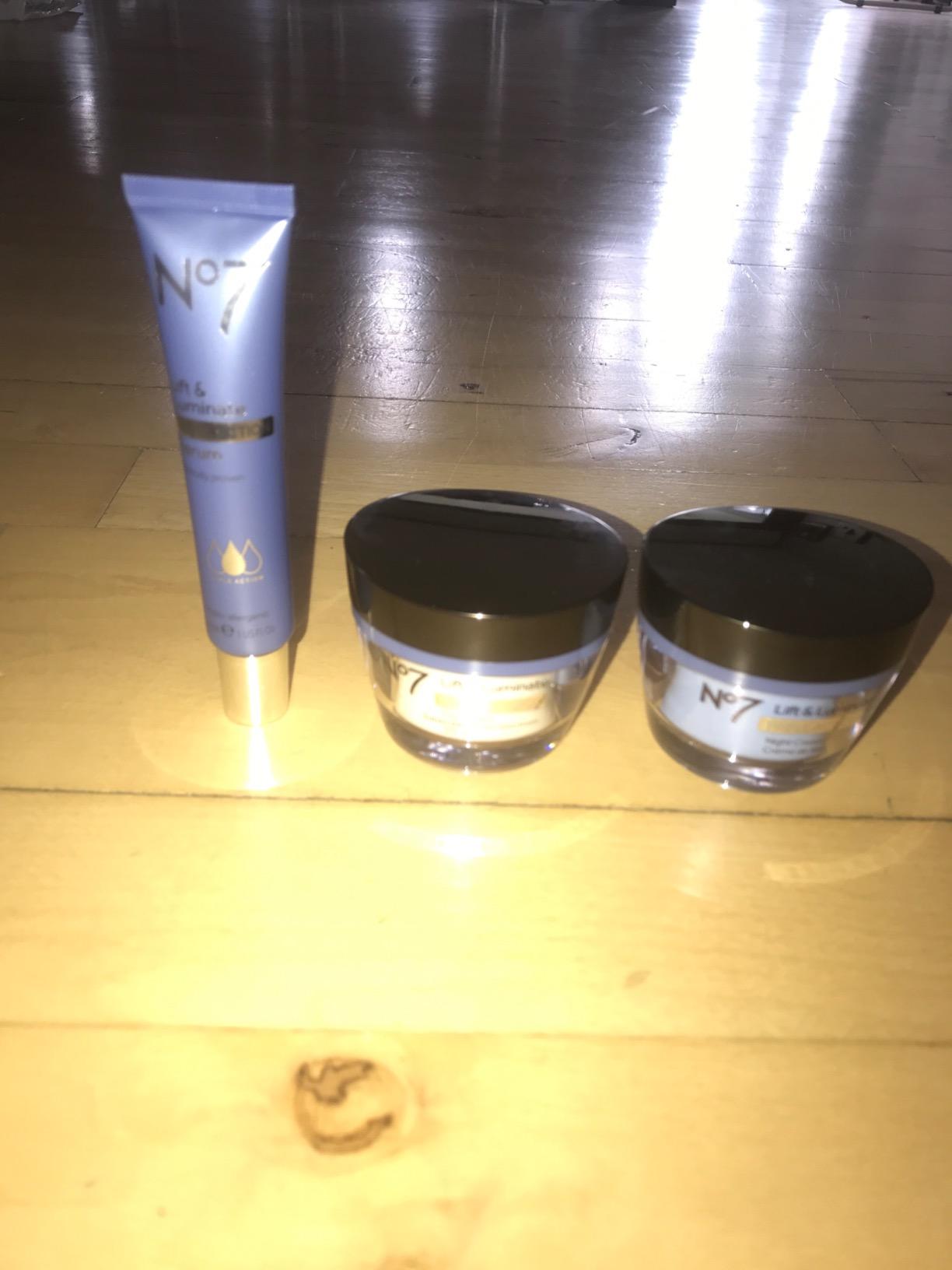 No7 Lift & Luminate Triple Action Skincare Set, 3-Piece Kit | Includes Anti Aging SPF 30 Day Cream, Vitamin C Wrinkle Serum & Brightening Night Cream, Collagen Peptides customer photo 2