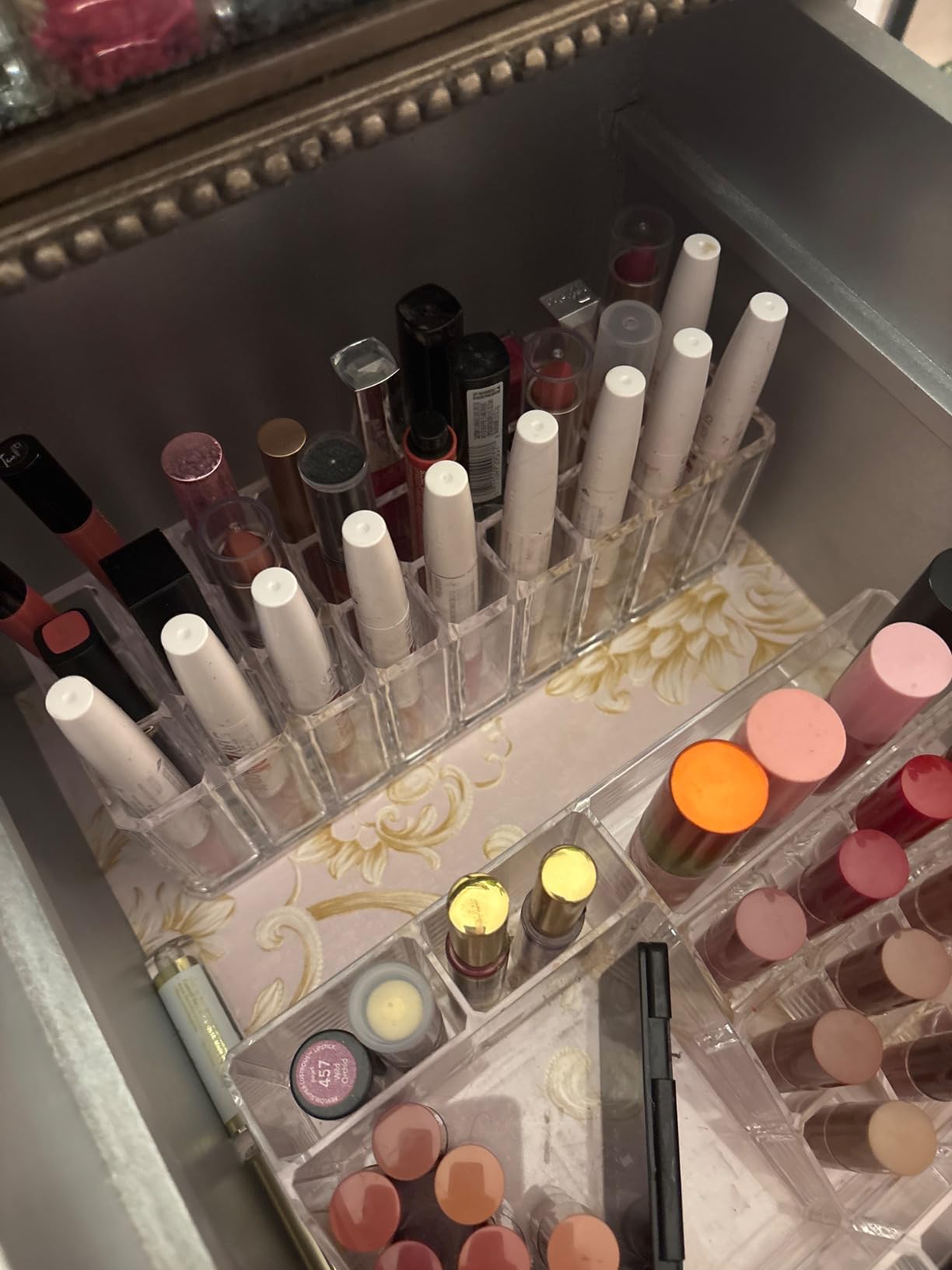 FAJ Eyeshadow Palette Lipgloss Organizers, Acrylic Makeup Holder for Vanity, Drawer Storage, Cosmetics Pallets Countertop Clear Storage (27 spaces) customer photo 2