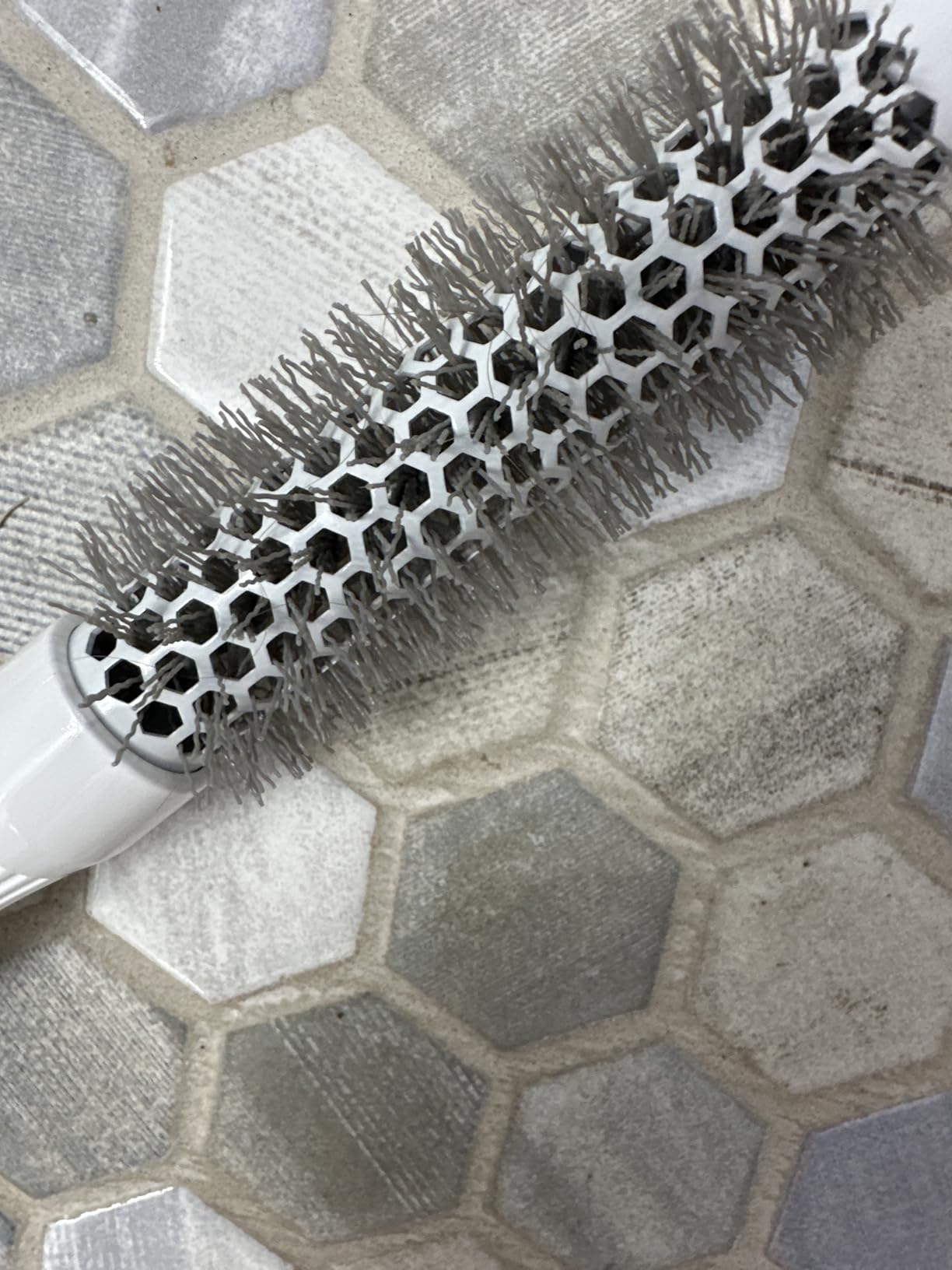 Professional Round Brush for Blow Drying - Large Ceramic Ion Thermal Barrel Brush for Sleek, Precise Heat Styling and Maximum Volume - Lightweight Hair Brush for Smooth, Manageable Hair (2 Inch) customer photo 2
