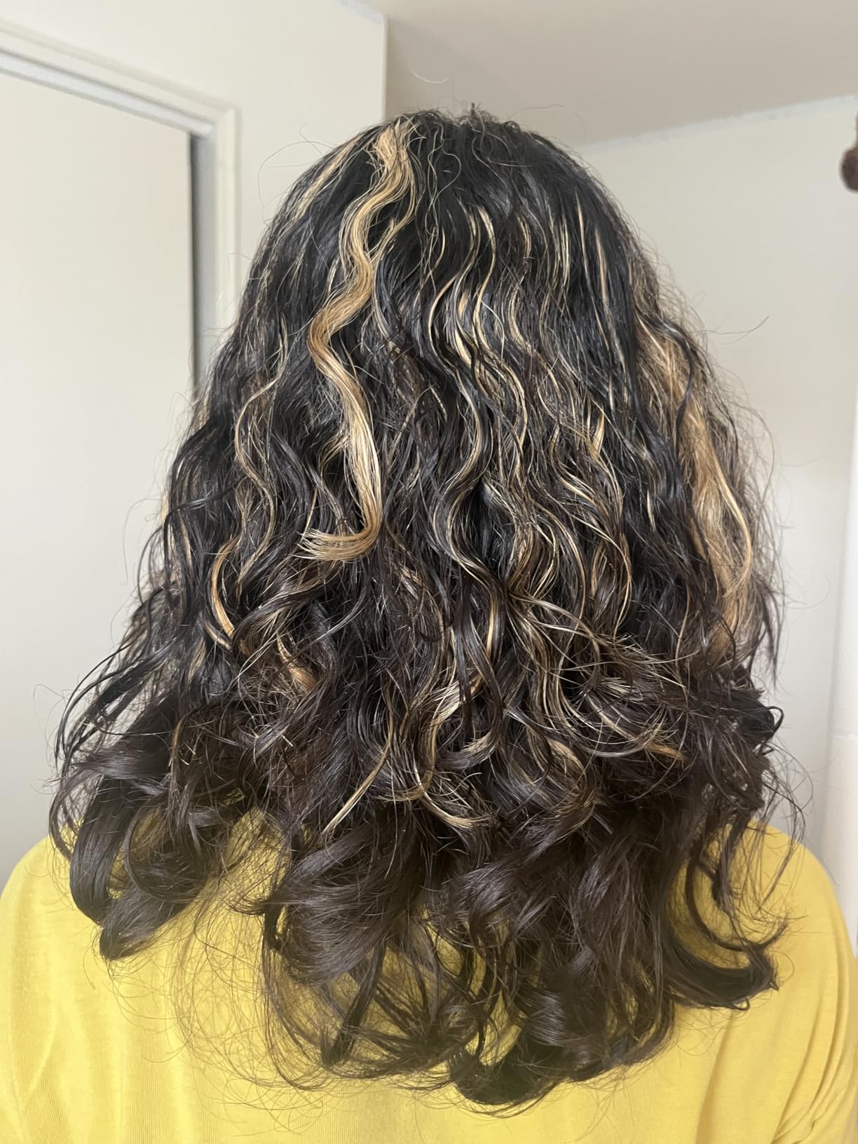Aussie Miracle Curls with Coconut Oil, Paraben Free Detangling Milk Treatment, 6.7 fl oz customer photo 2