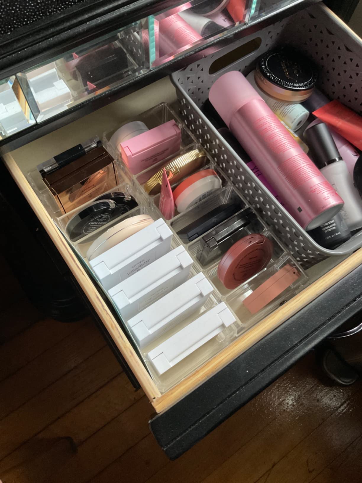 HBlife Clear Acrylic Makeup Compact Organizer, 8 Spaces Vanity Organizer Stand Eyeshadow Pallet Storage for Lipstick Bronzer Powder Highlighter, Skincare Cosmetic Display Cases for Bathroom customer photo 1