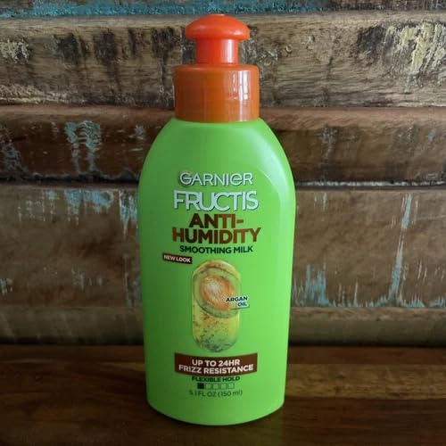Garnier Fructis Style Anti-Humidity Smoothing Milk for Frizz Resistance, 5.1 Fl Oz, 3 Count customer photo 1