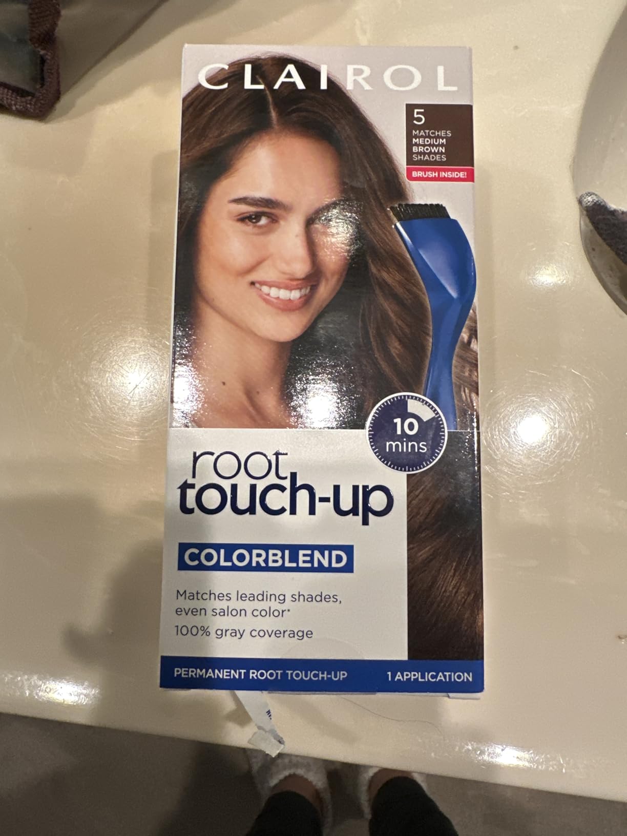 Clairol Root Touch-Up by Nice'n Easy Permanent Hair Dye, 5 Medium Brown Hair Color | 100% Gray Coverage | Easy Brush Application | Matches Professional Salon Shades | Pack of 1 customer photo 1