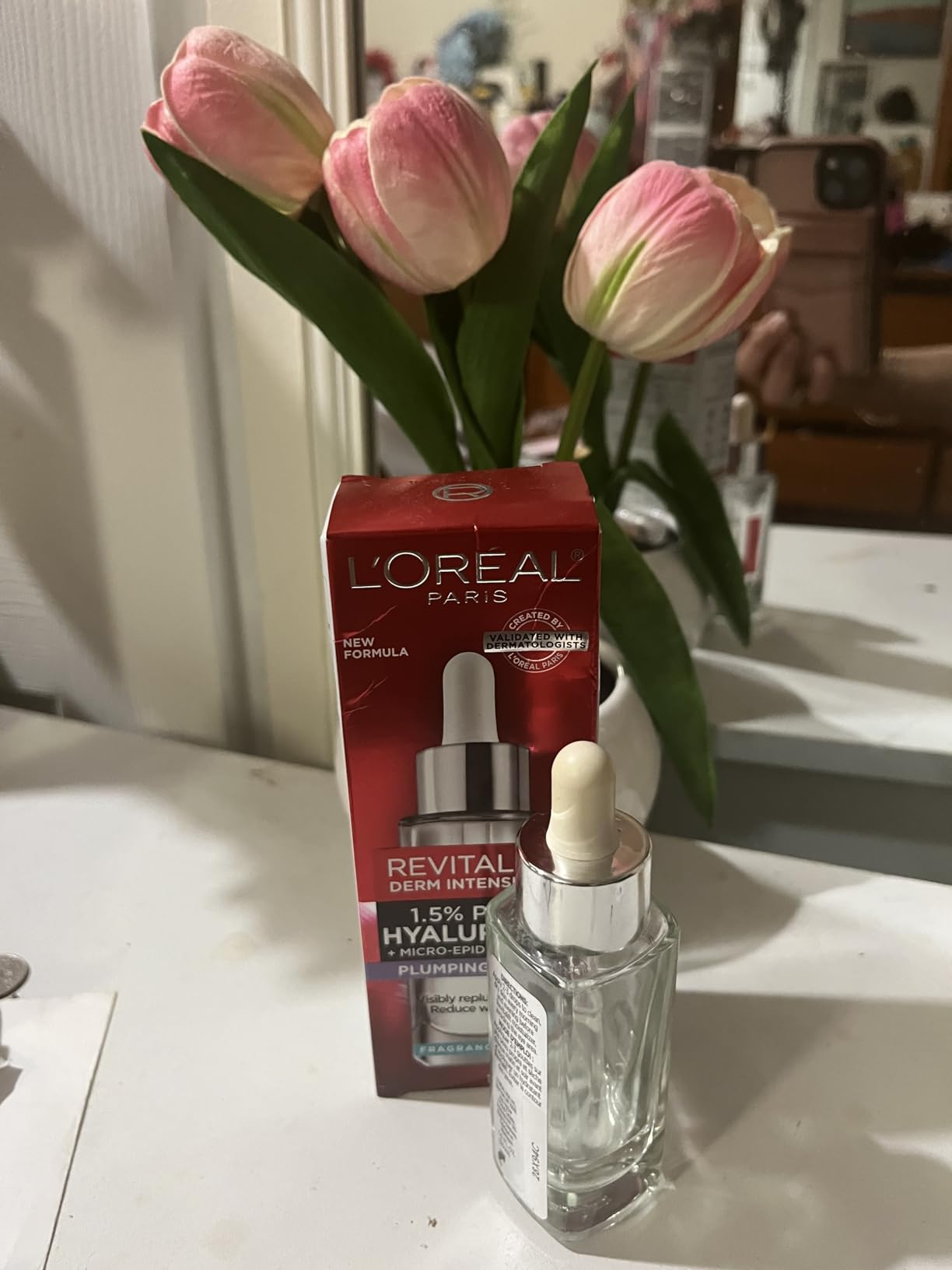 L'Oreal Paris Revitalift 1.5% Pure Hyaluronic Acid Serum for Face, Anti Aging Serum customer photo 2