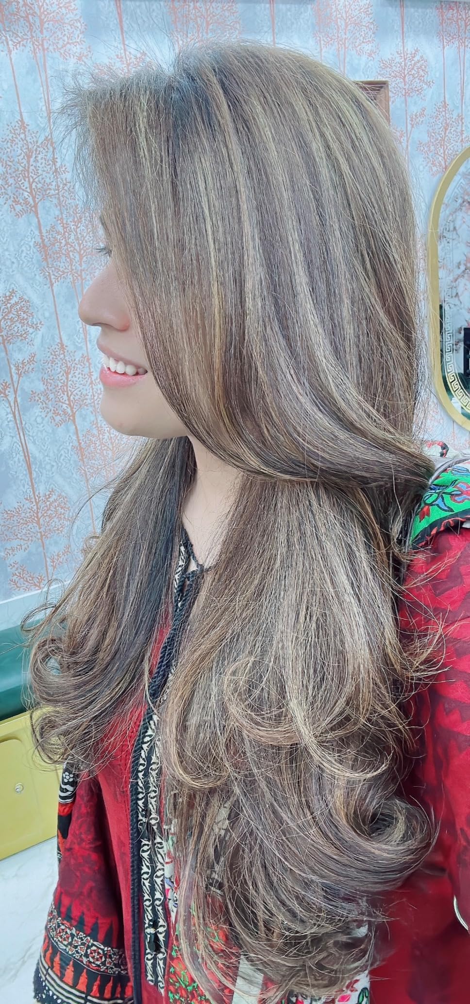 KERASTASE Blond Absolu Bain Ultra-Violet Shampoo - Neutralizes Brassy Undertones, With Blue and Violet Pigments, Restores Shine and Softness customer photo 1