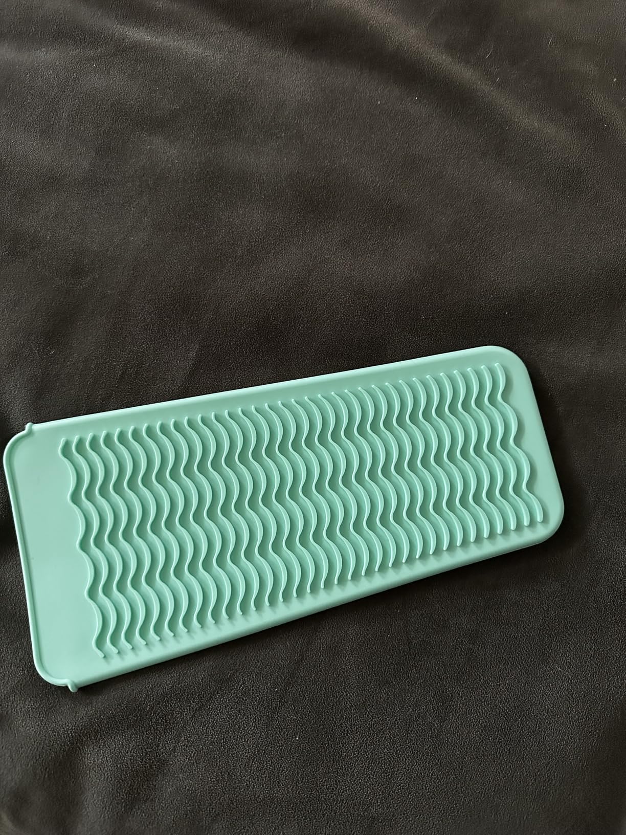ZAXOP Heat Resistant Silicone Mat Pouch for Curling Irons & Flat Irons, 2-in-1 Travel Case & Cooling Pad for Hot Tools customer photo 1