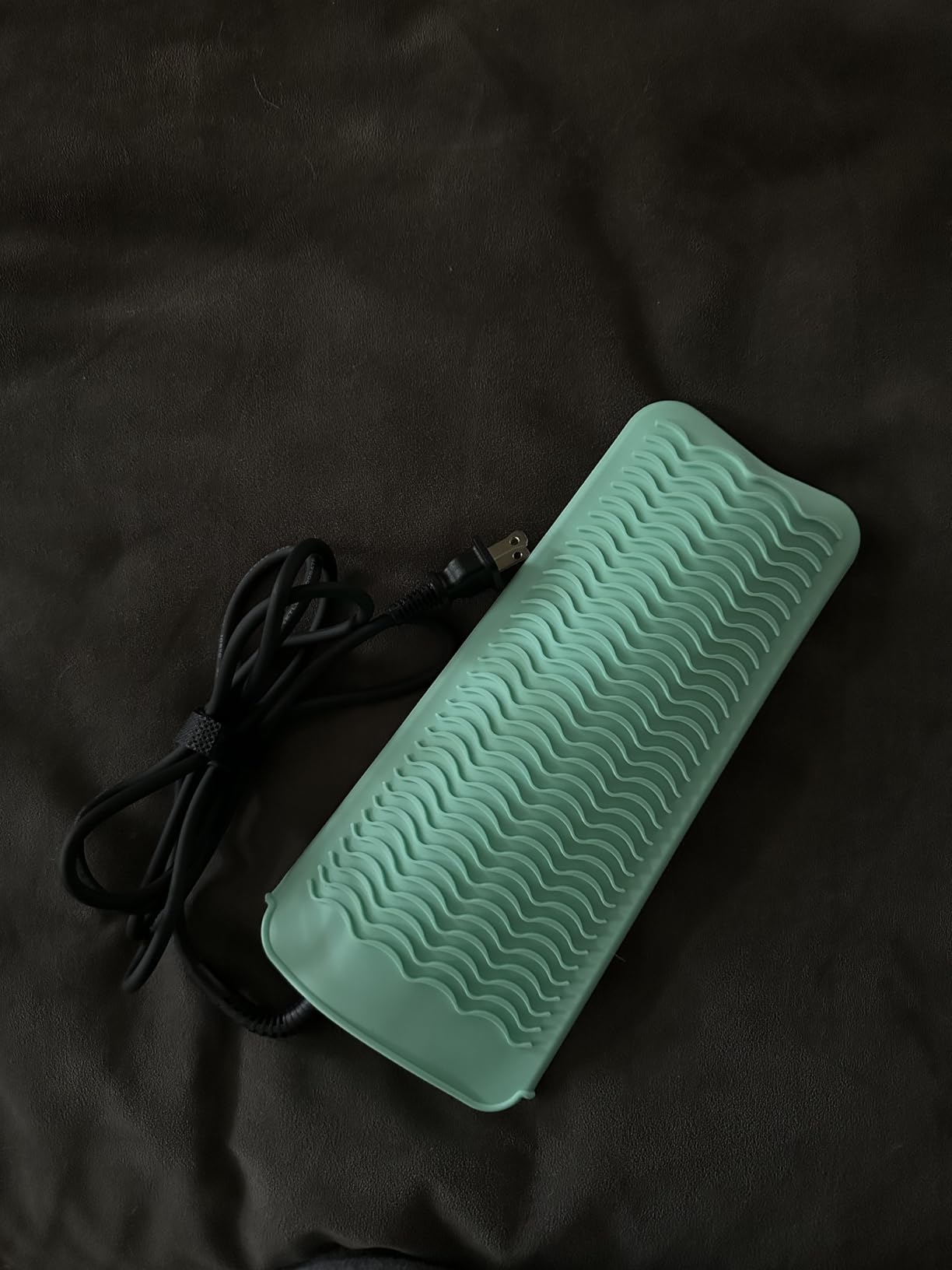 ZAXOP Heat Resistant Silicone Mat Pouch for Curling Irons & Flat Irons, 2-in-1 Travel Case & Cooling Pad for Hot Tools customer photo 2