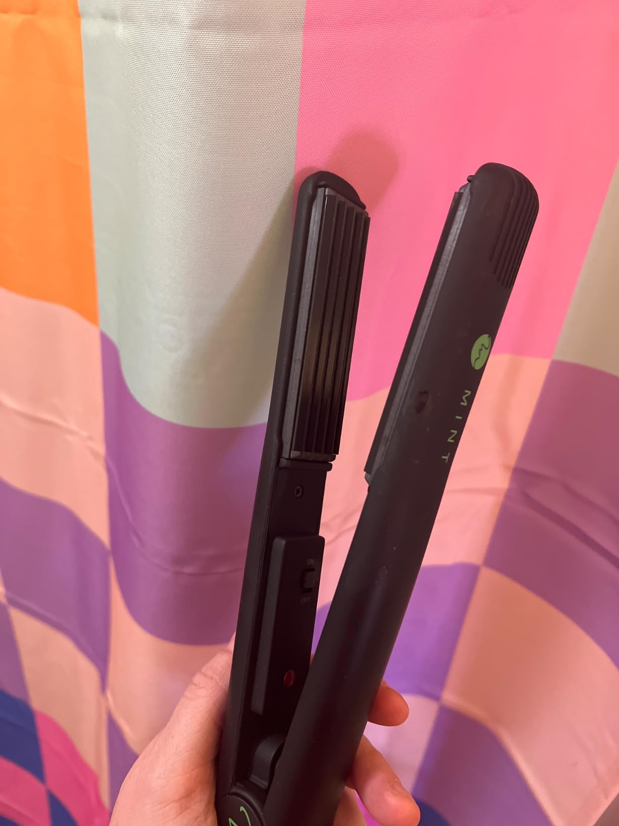 MINT Professional Series 1 Inch Ceramic Hair Crimper Iron, Dual Voltage | Deeper ceramic crimp plates create fast texture, bold crimps and maximum root volume in a travel-ready dual-voltage tool. customer photo 1