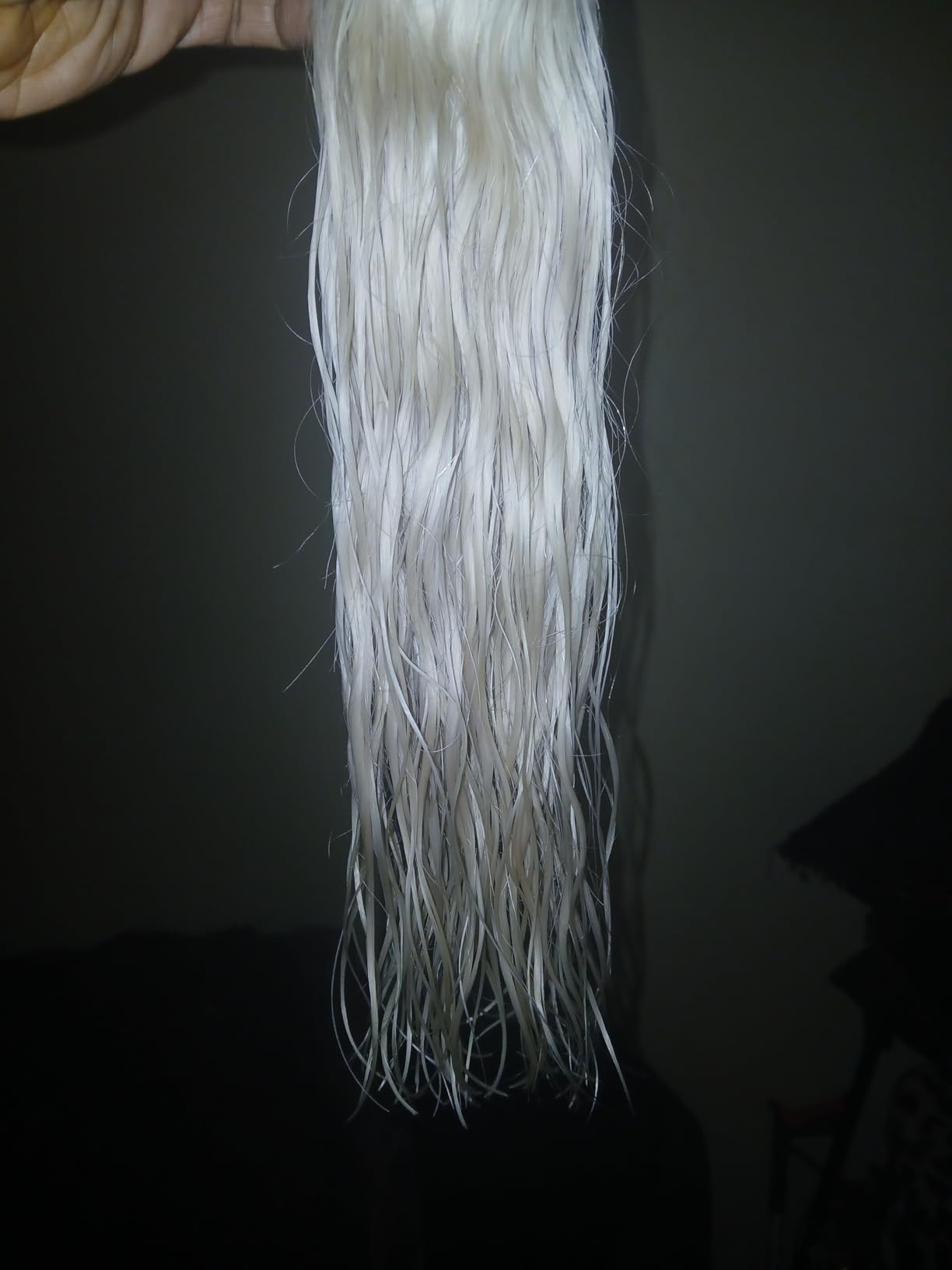 Easyouth Weft Hair Extensions Blonde Seamless Hair Extensions Sew in White Blonde Straight Dyeable Hair Extension Real Human Hair Weft for White Women 14 Inch 70G customer photo 1