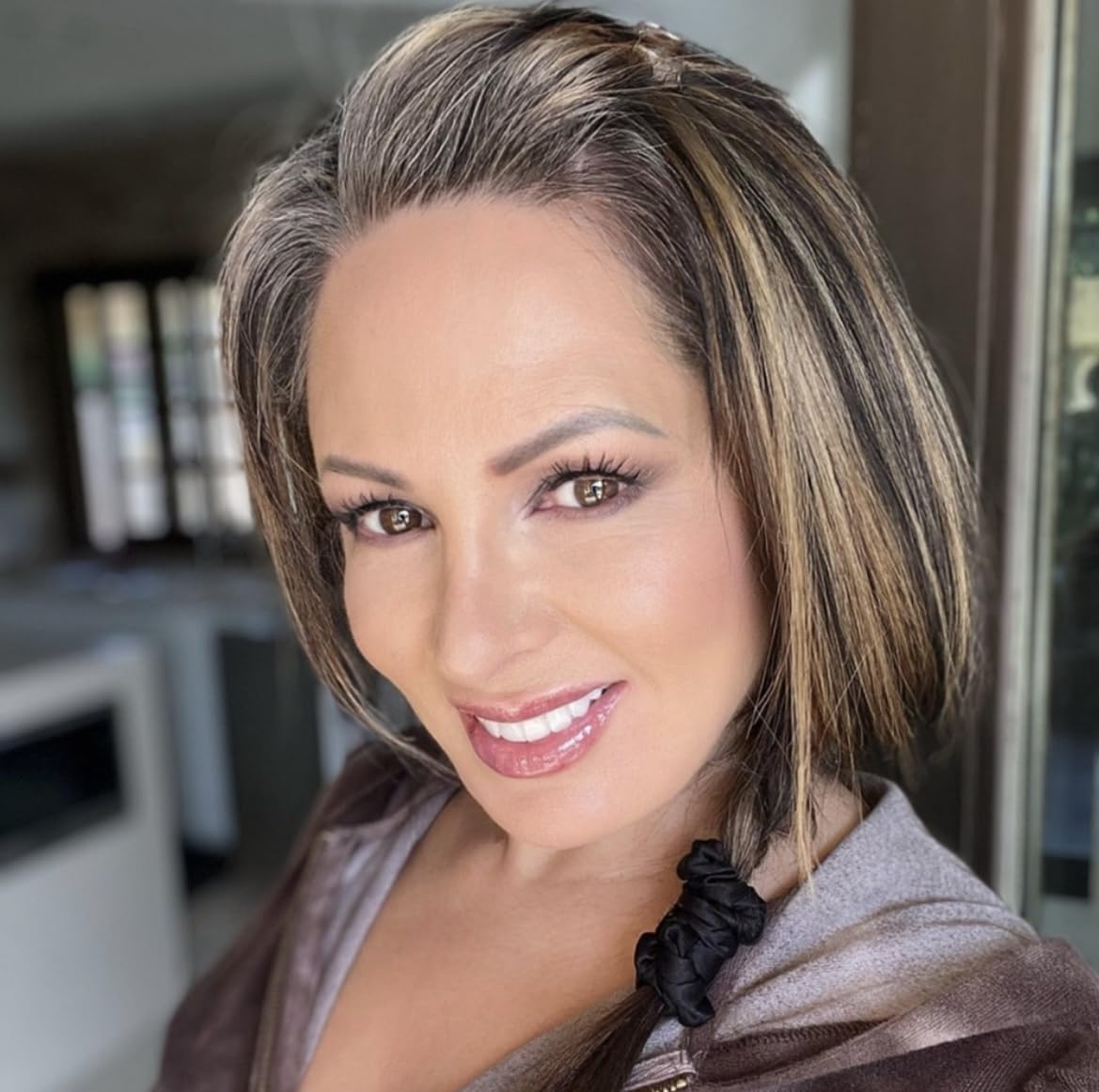 One 'n Only Argan Oil Hair Treatment, Moisture + Frizz Control Serum, 8 oz customer photo 2