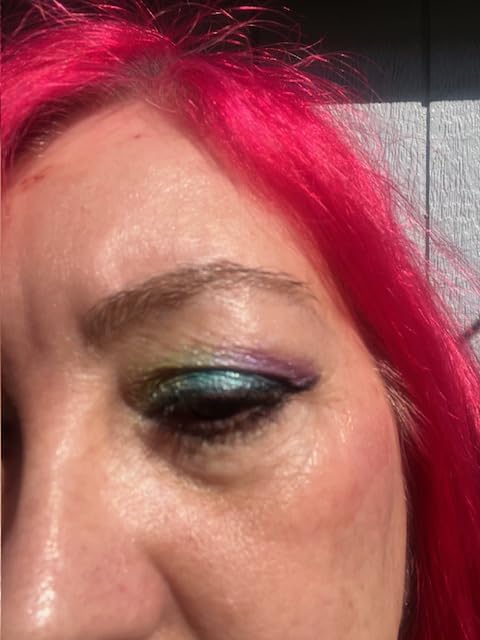 Pacifica Eyeshadow Palette - Animal Magic with Colorful Blendable Shades, Highly Pigmented Mineral Eyeshadow, Talc-Free, Vegan & Cruelty-Free, 0.89 oz (28 Shades) customer photo 1