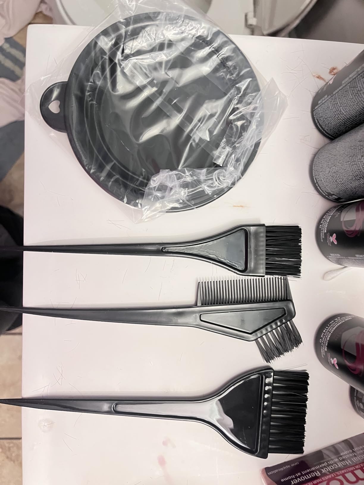 Hair Dye Color Brush and Bowl Set, Color Bowl Brushes Tool Mixing Bowl Kit Tint Comb for Hair Tint Dying Coloring Applicator (Black) customer photo 2