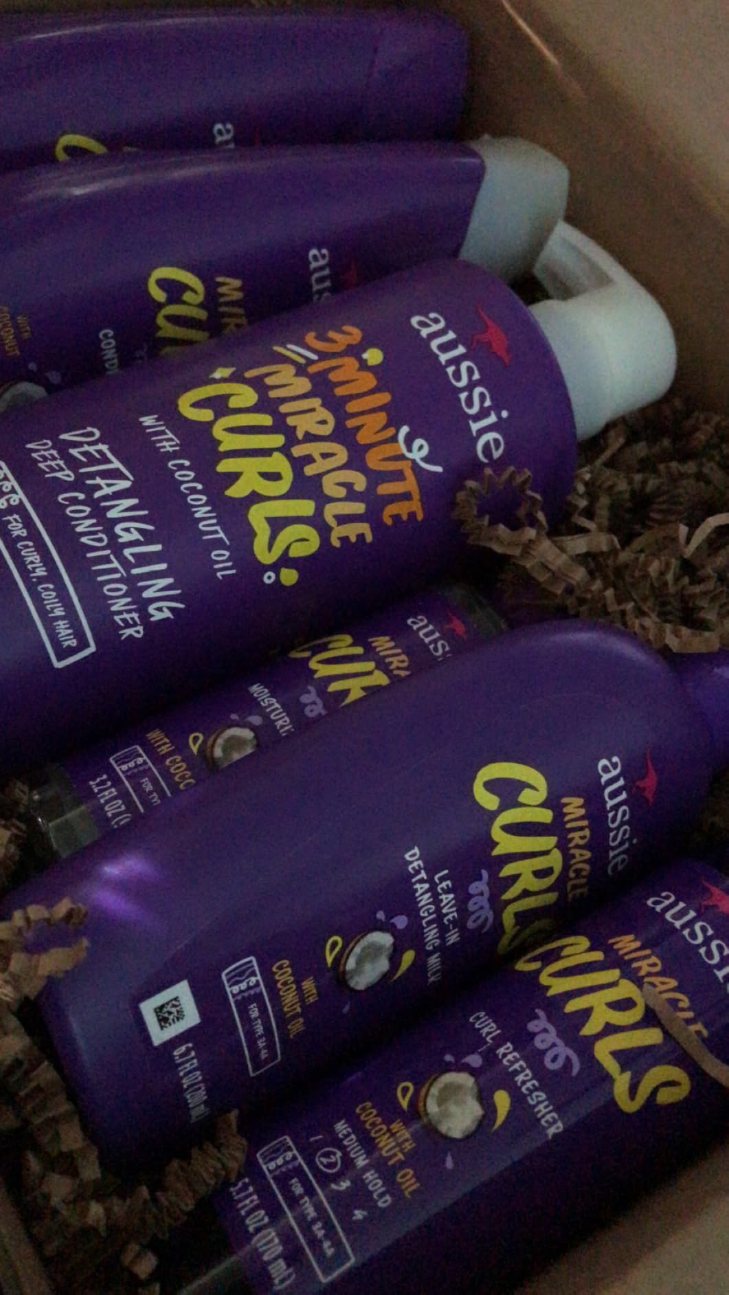 Miracle Curls: Shampoo, Conditioner, Deep Conditioner, Refresher Gel, Detangling Milk, Oil Treatment 6-Piece Set customer photo 1