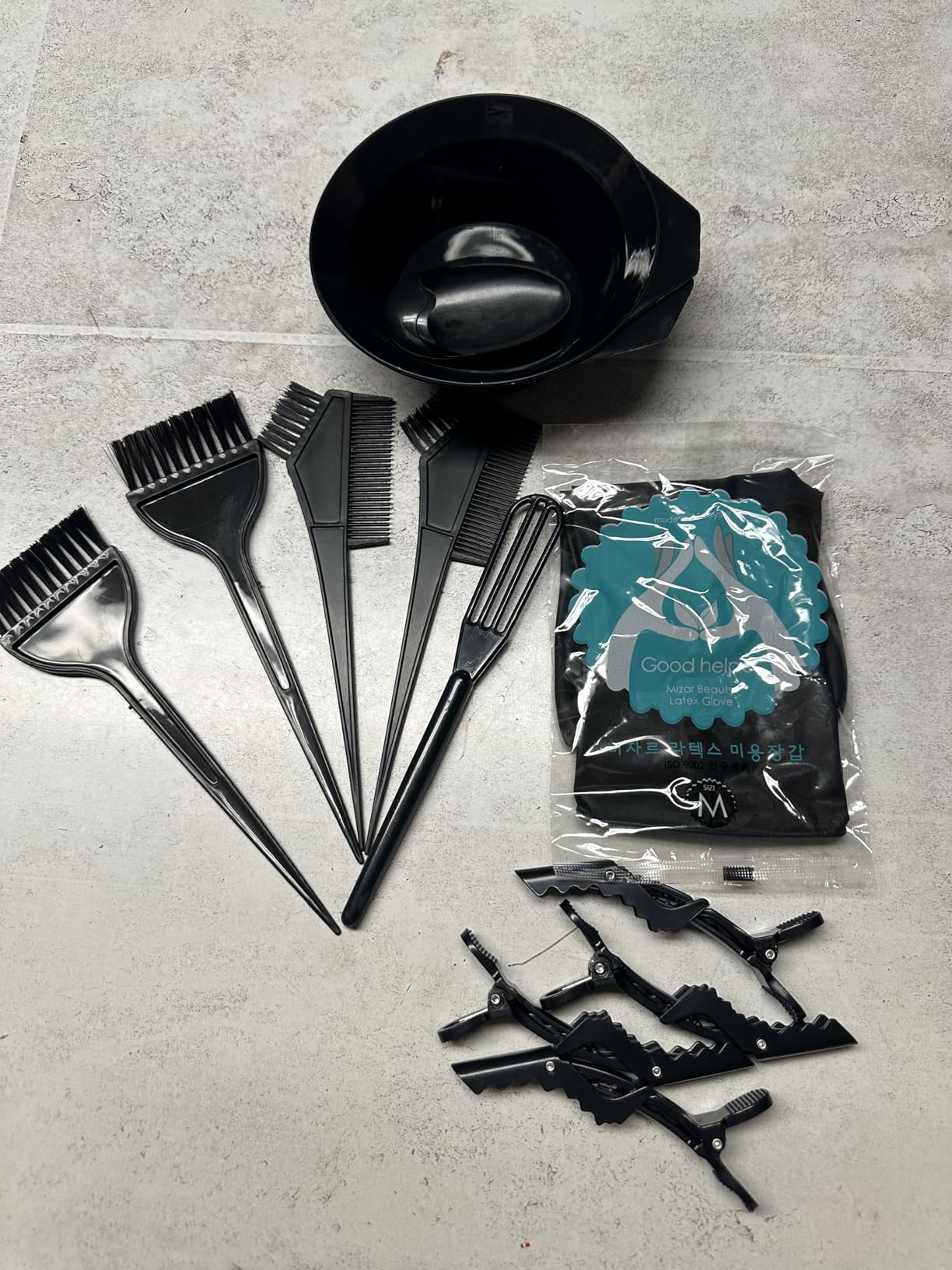 CREATESTAR Hair Dye Brush and Bowl Set, 15 PCS Professional Salon Hair Coloring Kit, DIY At-Home Dye Accessories with Tinting Bowl, Brush, Ear Covers, Gloves, Tint Comb, Agitator, Hairclips customer photo 1
