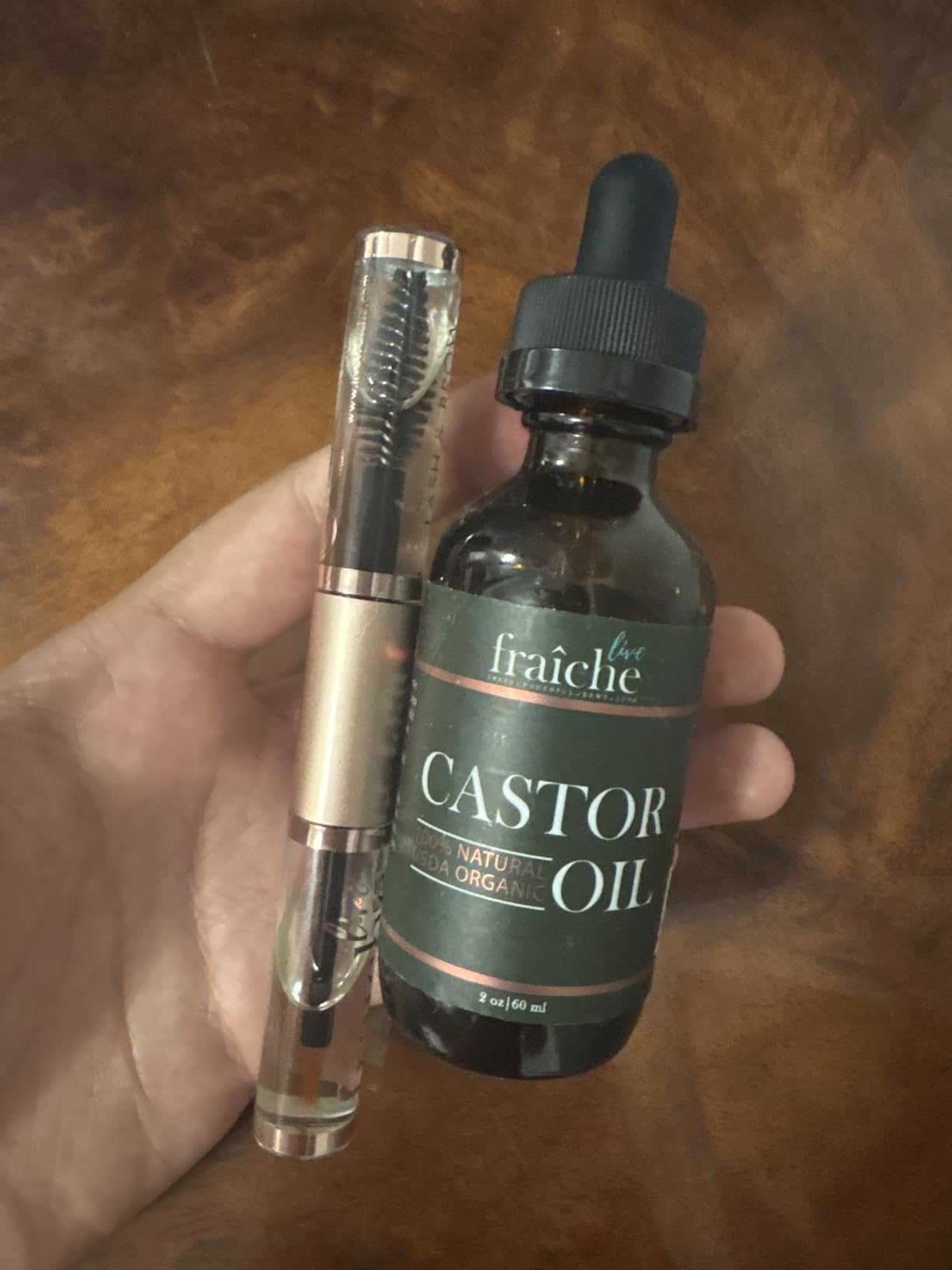 Organic Castor Oil Eyelash Growth Serum, Eyebrow Lash Serum for Hair Growth | 2oz Glass Bottle + Ready-to-Use Filled Dual Ended Tube. 100% Pure Cold Pressed Hexane-Free. For Hair & Skin. Made in USA. customer photo 1