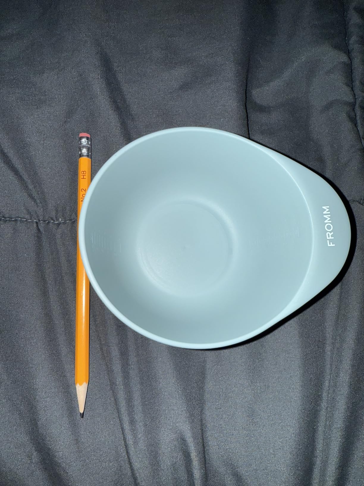Fromm Color Mixing Bowl 3-Piece Set 10 oz, Professional Salon Mixing Bowls, Hair Color Bowls for Colorists & Hair Stylists, Spill-Proof Rubber Base for Hair Dye, Bleach, Toner & Color, Salon Supplies customer photo 2