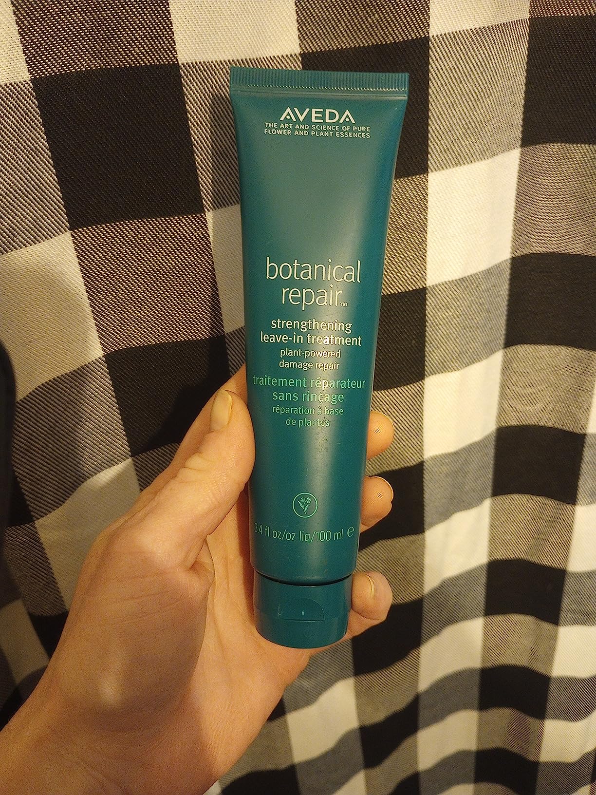 Aveda Botanical Repair Strengthening Leave-In Treatment for Damaged Hair | Instantly Strengthens Hair | Heat Protectant | Helps Protect From Breakage | Reduces Frizz | 99% Naturally Derived customer photo 2
