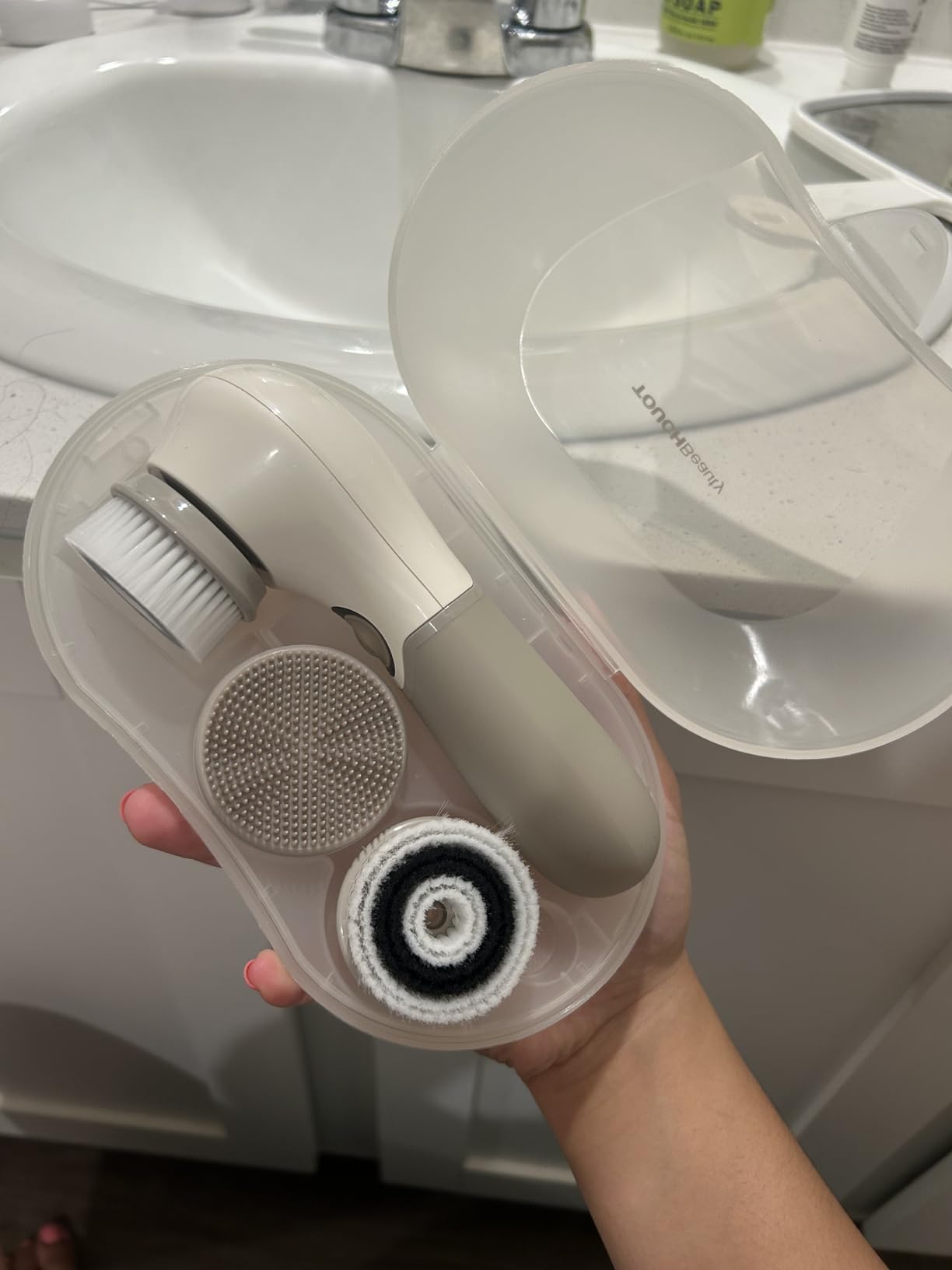 Facial Cleansing Brush Electric Facial Exfoliating Massage Brush with 3 Cleanser Heads and 2 Speeds Adjustable for Deep Cleaning, Removing Blackhead, Face Massaging customer photo 2