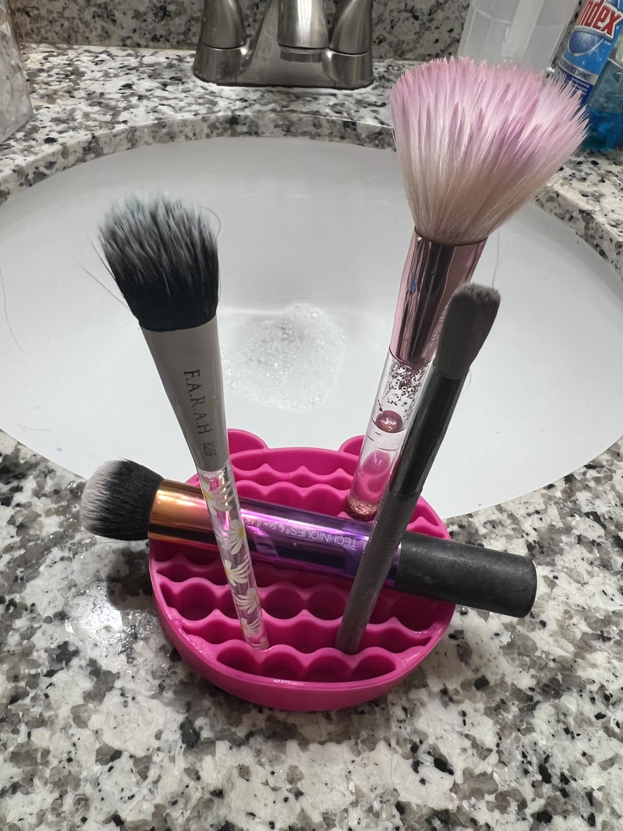 Silicon Makeup Brush Cleaner Mat with Brush Drying Holder Brush Portable Cat Shaped Cosmetic Brush Cleaner Pad cleaning mat manual make up brush cleaner cleanser machine(New Lavender) customer photo 2