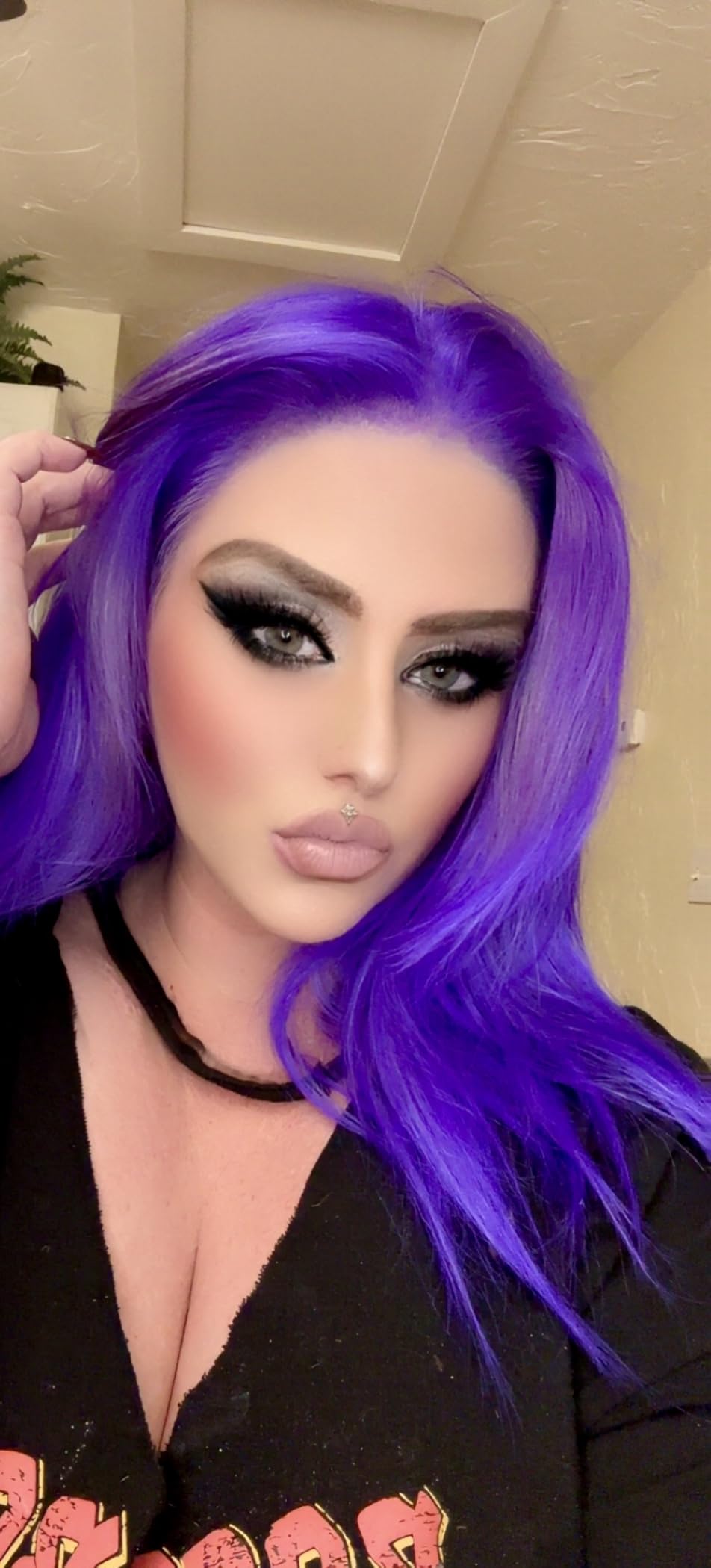 MANIC PANIC Blue Lightning Hair Bleach Kit - 30 Volume Developer + Bleach Powder Hair Lightener Lifts up to Five Levels And Eliminates Orange Tones - Vegan And Cruelty Free customer photo 1
