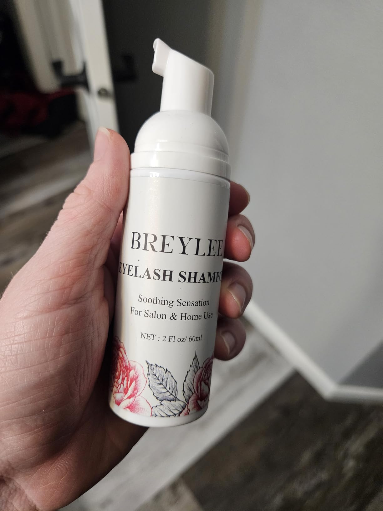BREYLEE Eyelash Extension Cleanser Shampoo Foam & 2 Brushes, 60ml, 2 fl oz | Eyelid Cleanser, Makeup Remover, Paraben & Sulfate Free, For Salon and Home Use customer photo 2