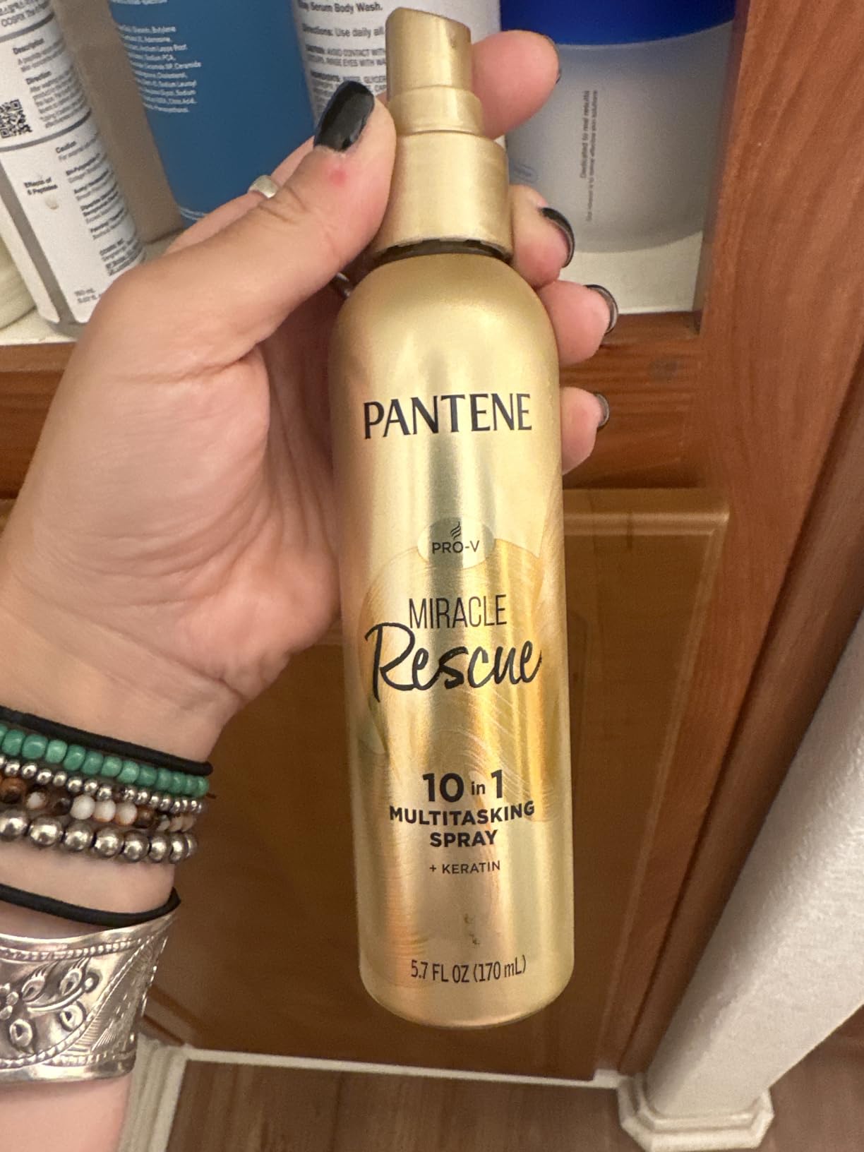 Pantene Miracle Rescue 10in1 Multitasking Spray - Heat Protection, Detangles, Repairs Damaged, Dry Hair, Improves Shine, Leave-In Conditioning Treatment with Keratin and Pro-Vitamin B5, 5.7 oz customer photo 2