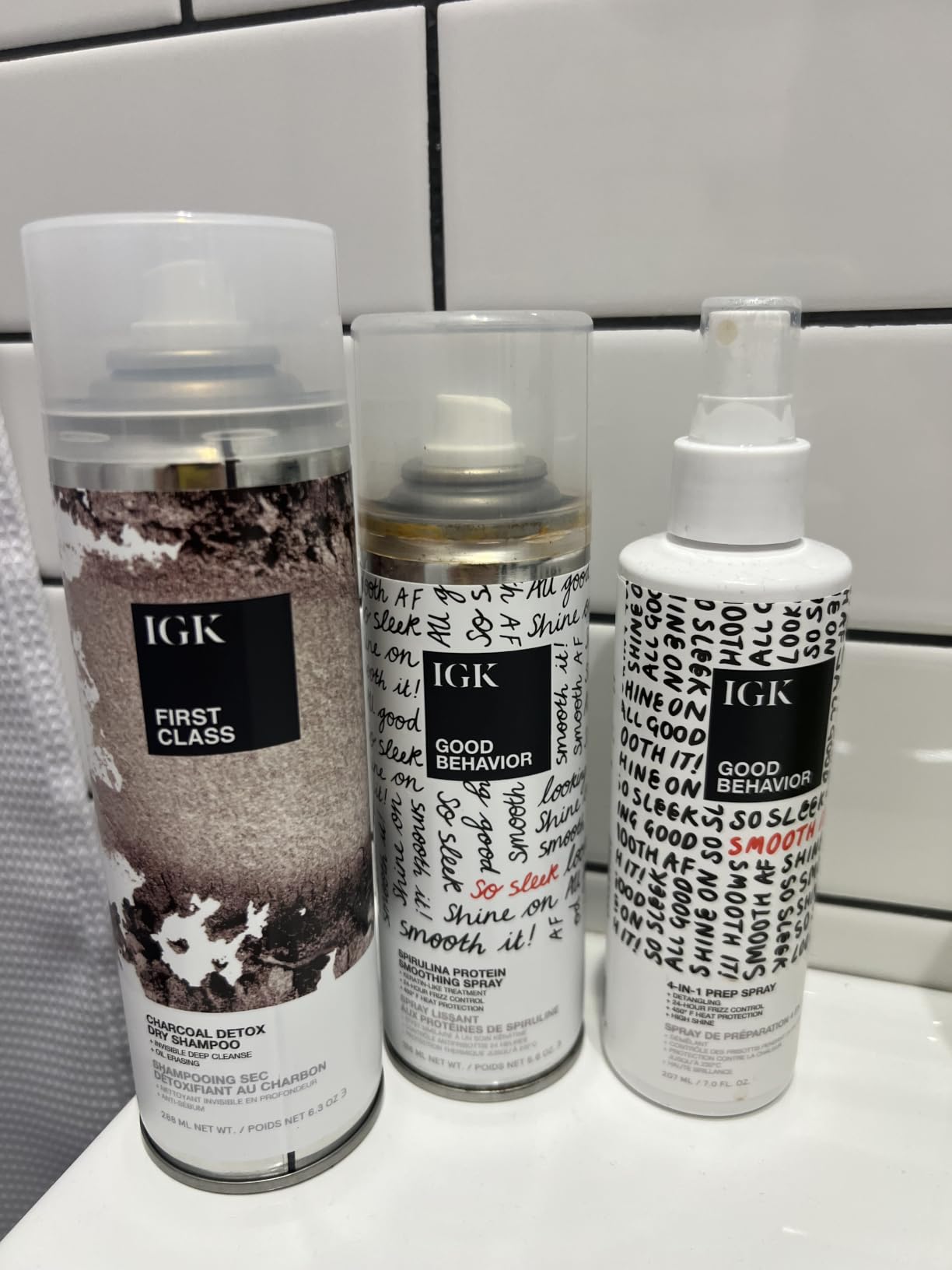 IGK First Class Charcoal Detox Dry Shampoo for Oily Hair + Scalp, 6.3 Oz | Absorbs Oil + Odor, Talc-Free + Vegan customer photo 1