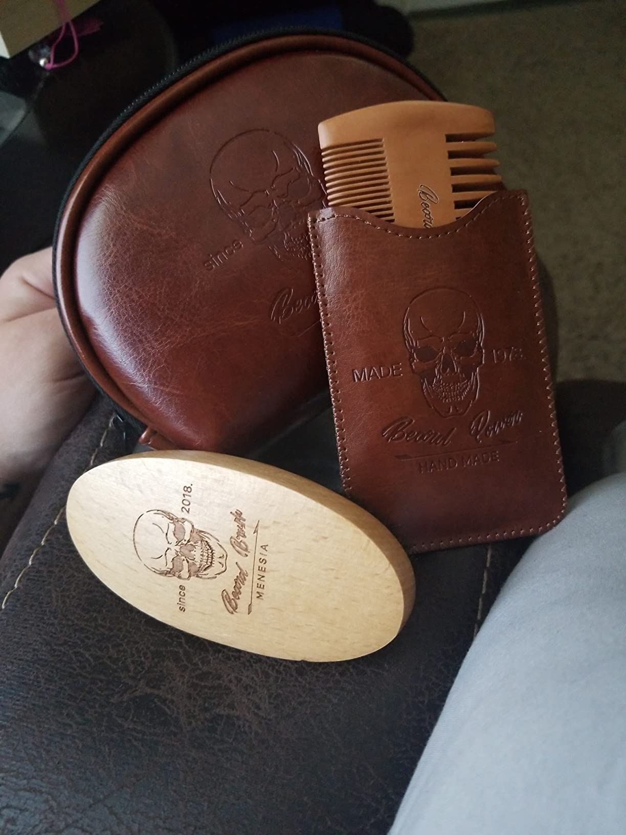 Beard Brush, Comb & Scissors Set for Men | Travel Bag Kit, Includes 1 Wooden Beard Comb & 1 Soft Beard Brush customer photo 1
