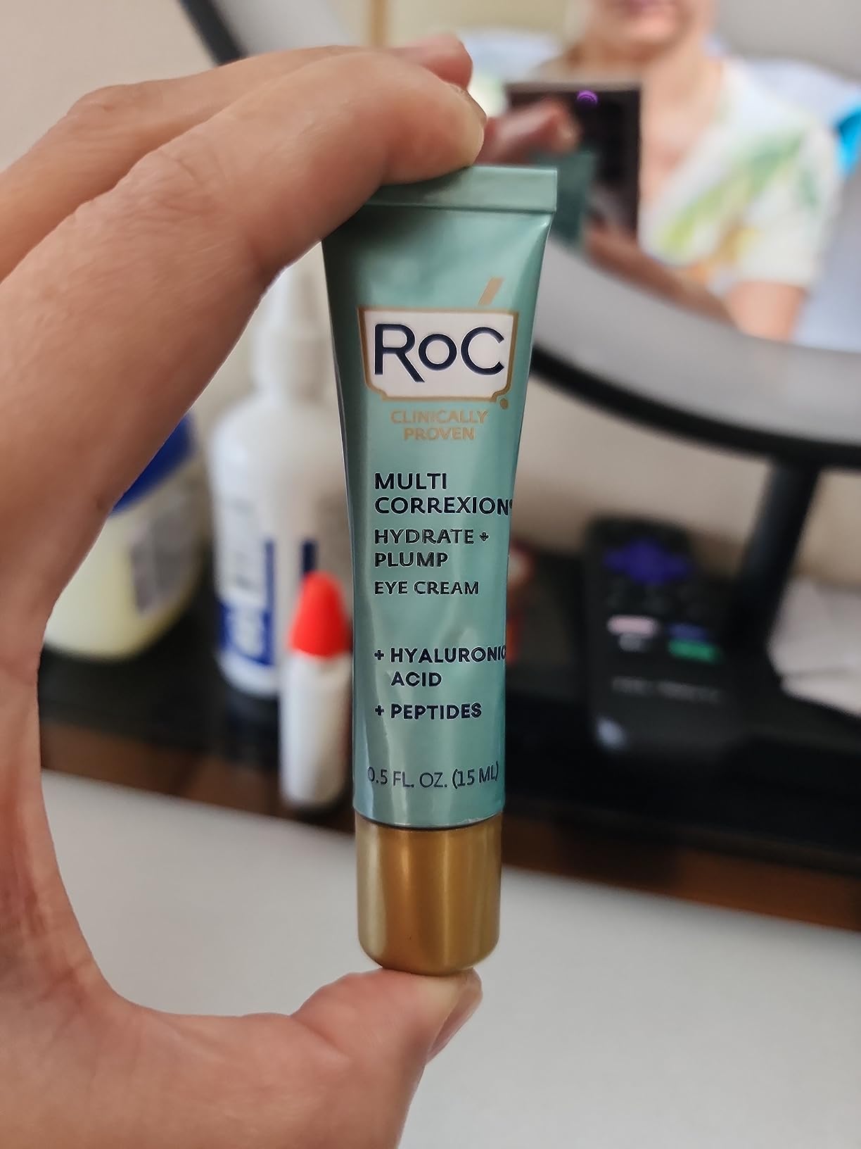 RoC Multi Correxion Hyaluronic Acid Anti Aging Under Eye Cream for Puffiness & Dark Circles (.5 OZ) + Retinol Capsules (7 CT), Skin Care Routine Set customer photo 2