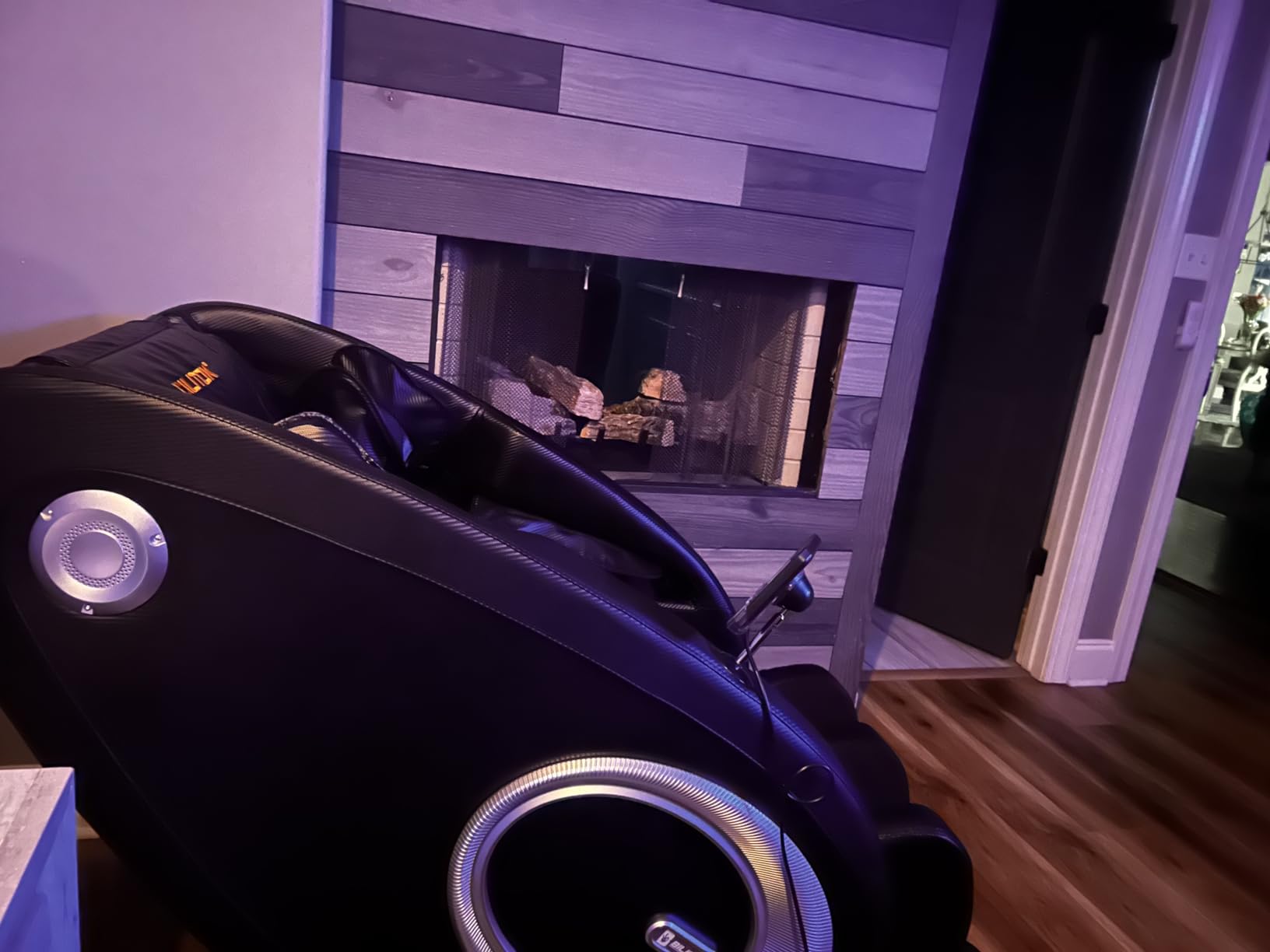BILITOK Full Body Zero Gravity Massage Chair with Heat Therapy, 5 Auto Modes, and Remote Control, Ultimate Relaxation for Back, Shoulders, Arms, Hips, and Calves customer photo 1
