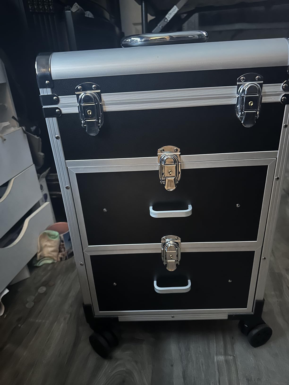 Professional Rolling Makeup Train Case with Drawers, Large Cosmetic Trolley with Locks, Cosmetics Storage Organizer Make up Case for Travel Makeup/Nail Art/Hair Styling, Matte Black customer photo 2