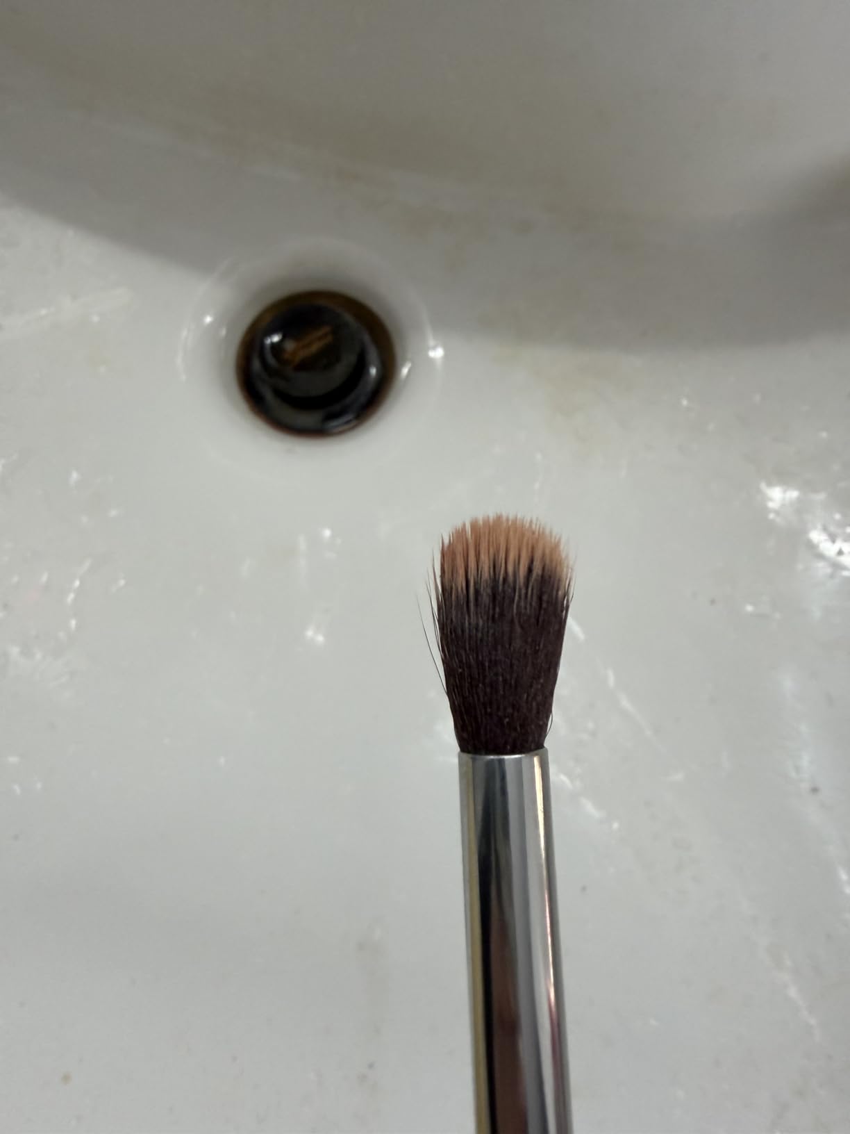 Narrative Cosmetics Makeup Brush Cleaner Soap with Silicone Scrubber Pad | Solid Cleanser for Brushes & Beauty Blenders | Vegan, Cruelty-Free, 2.45 Oz customer photo 2